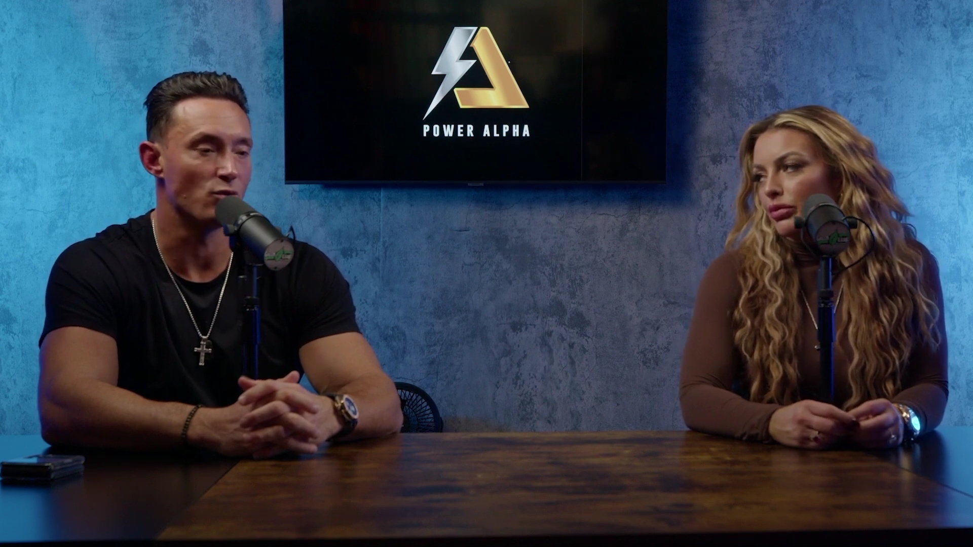 x2mate_com-Ep_9_-_Power_Alphas_Podcast___28Mandy_Saccomanno___Sabby_Piscitelli29-281080p29_mp41842.jpg
