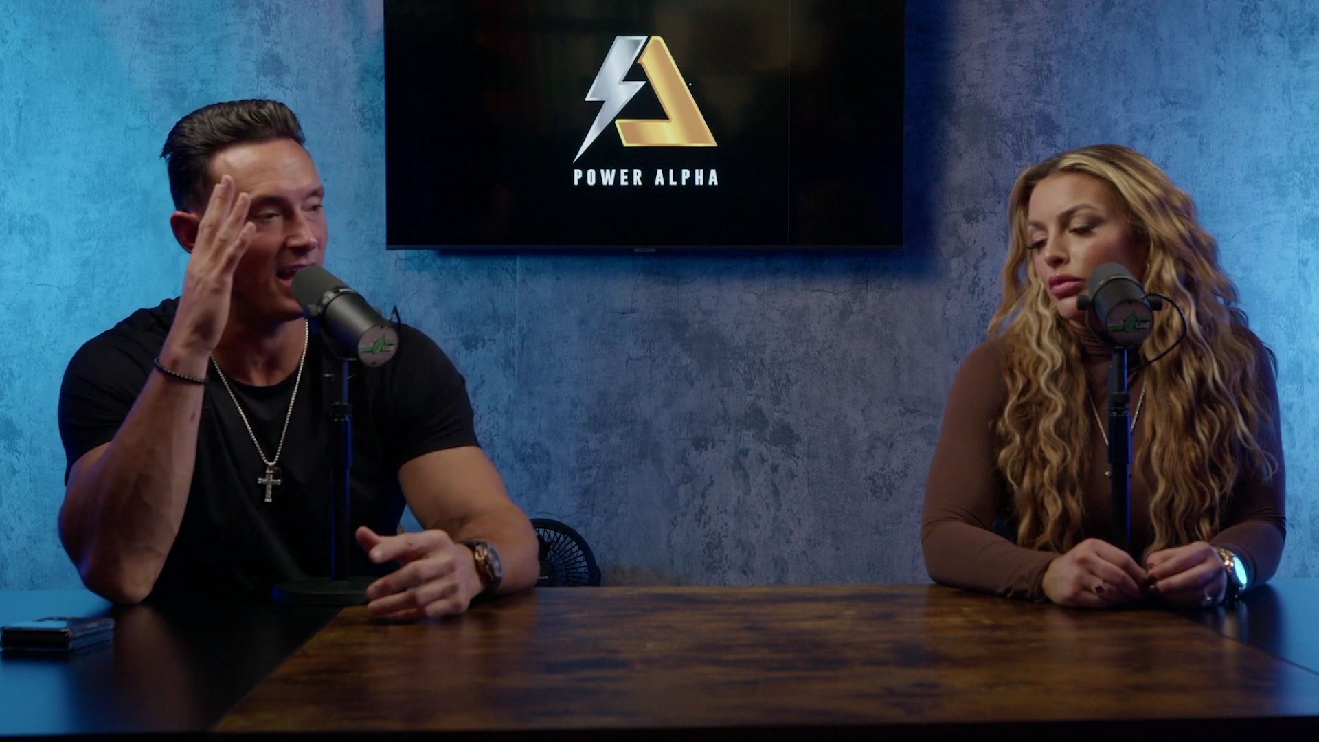 x2mate_com-Ep_9_-_Power_Alphas_Podcast___28Mandy_Saccomanno___Sabby_Piscitelli29-281080p29_mp41855.jpg