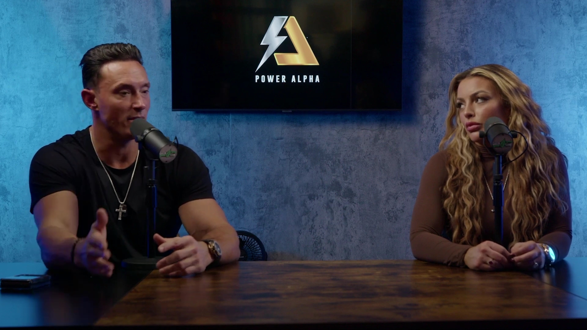 x2mate_com-Ep_9_-_Power_Alphas_Podcast___28Mandy_Saccomanno___Sabby_Piscitelli29-281080p29_mp41856.jpg