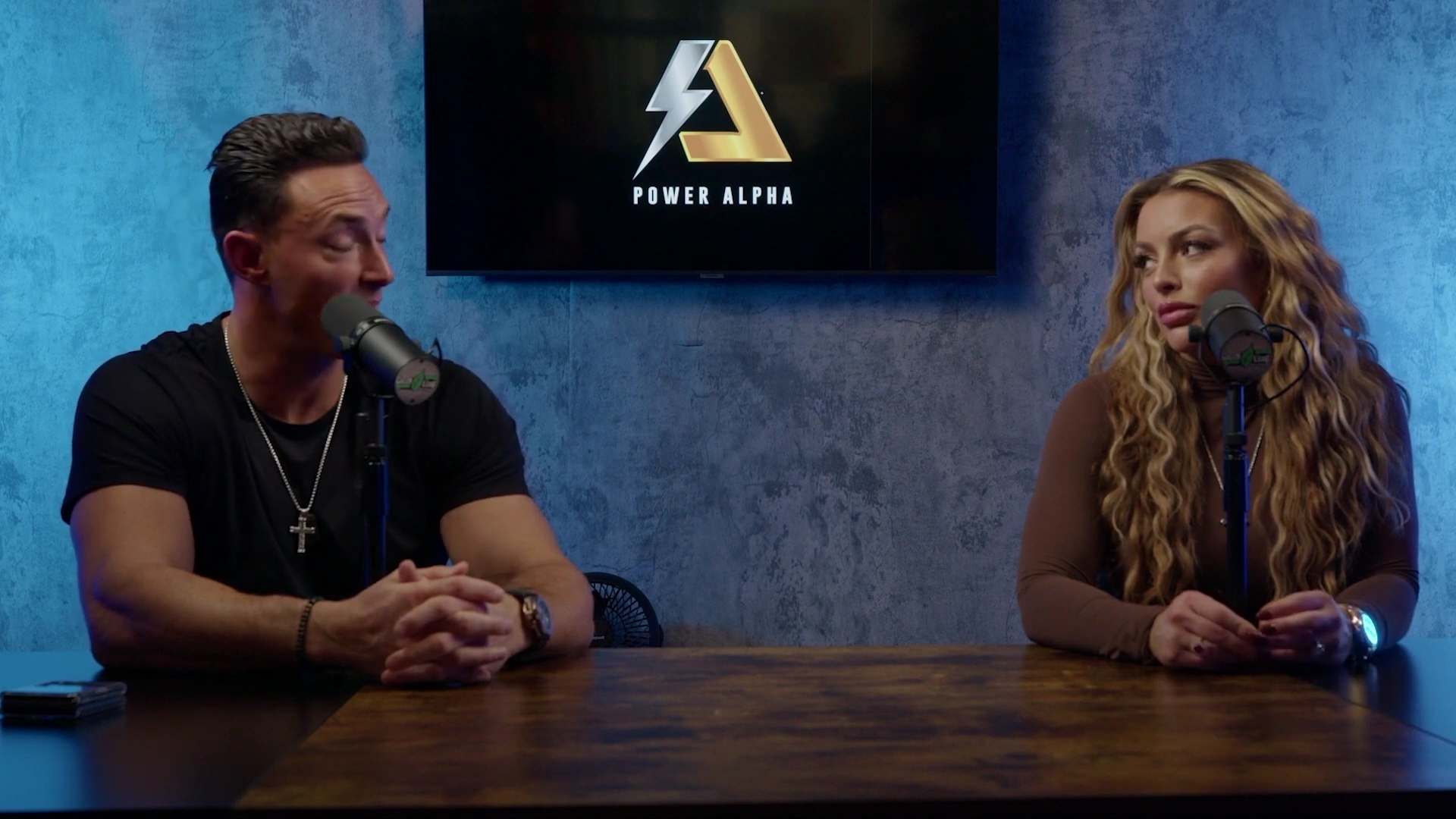 x2mate_com-Ep_9_-_Power_Alphas_Podcast___28Mandy_Saccomanno___Sabby_Piscitelli29-281080p29_mp41867.jpg