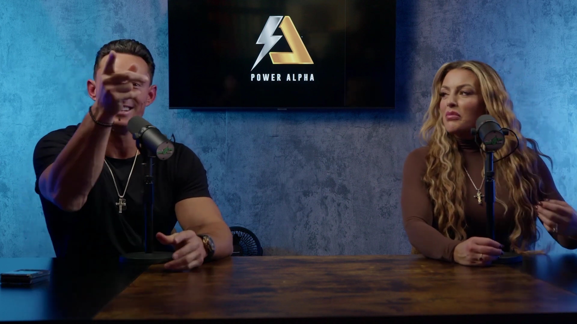 x2mate_com-Ep_9_-_Power_Alphas_Podcast___28Mandy_Saccomanno___Sabby_Piscitelli29-281080p29_mp41907.jpg