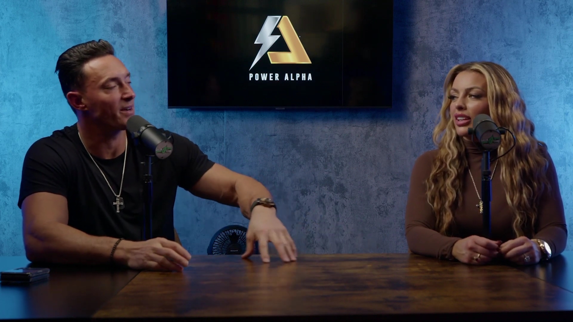 x2mate_com-Ep_9_-_Power_Alphas_Podcast___28Mandy_Saccomanno___Sabby_Piscitelli29-281080p29_mp41928.jpg