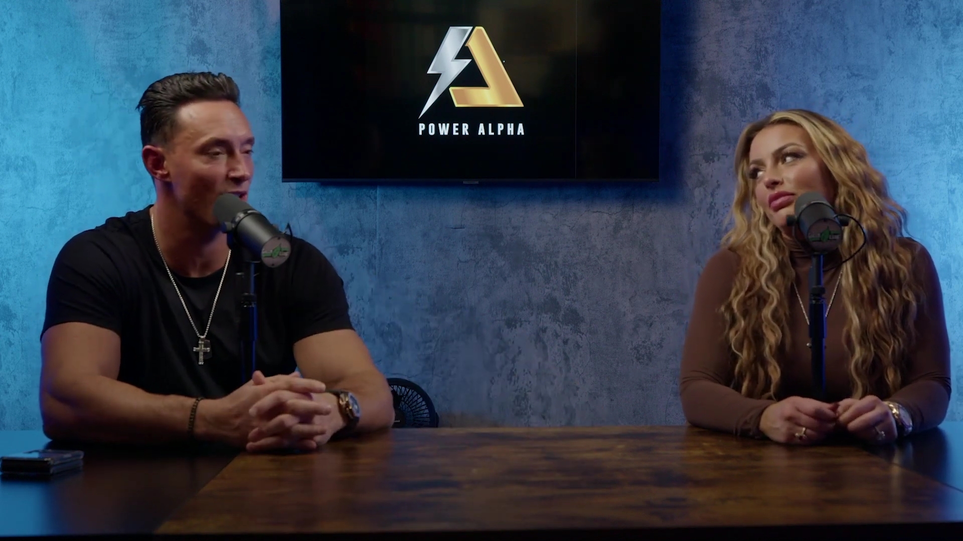 x2mate_com-Ep_9_-_Power_Alphas_Podcast___28Mandy_Saccomanno___Sabby_Piscitelli29-281080p29_mp41932.jpg