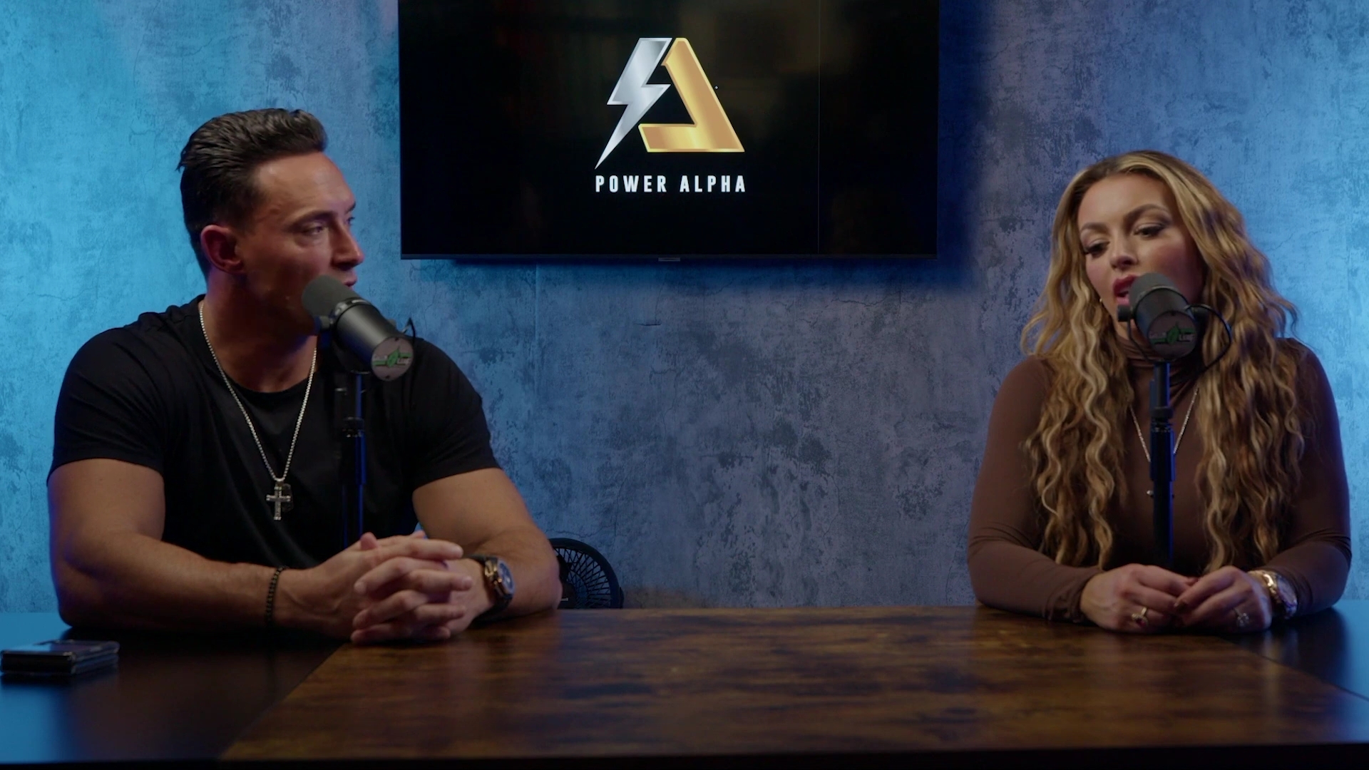 x2mate_com-Ep_9_-_Power_Alphas_Podcast___28Mandy_Saccomanno___Sabby_Piscitelli29-281080p29_mp41939.jpg