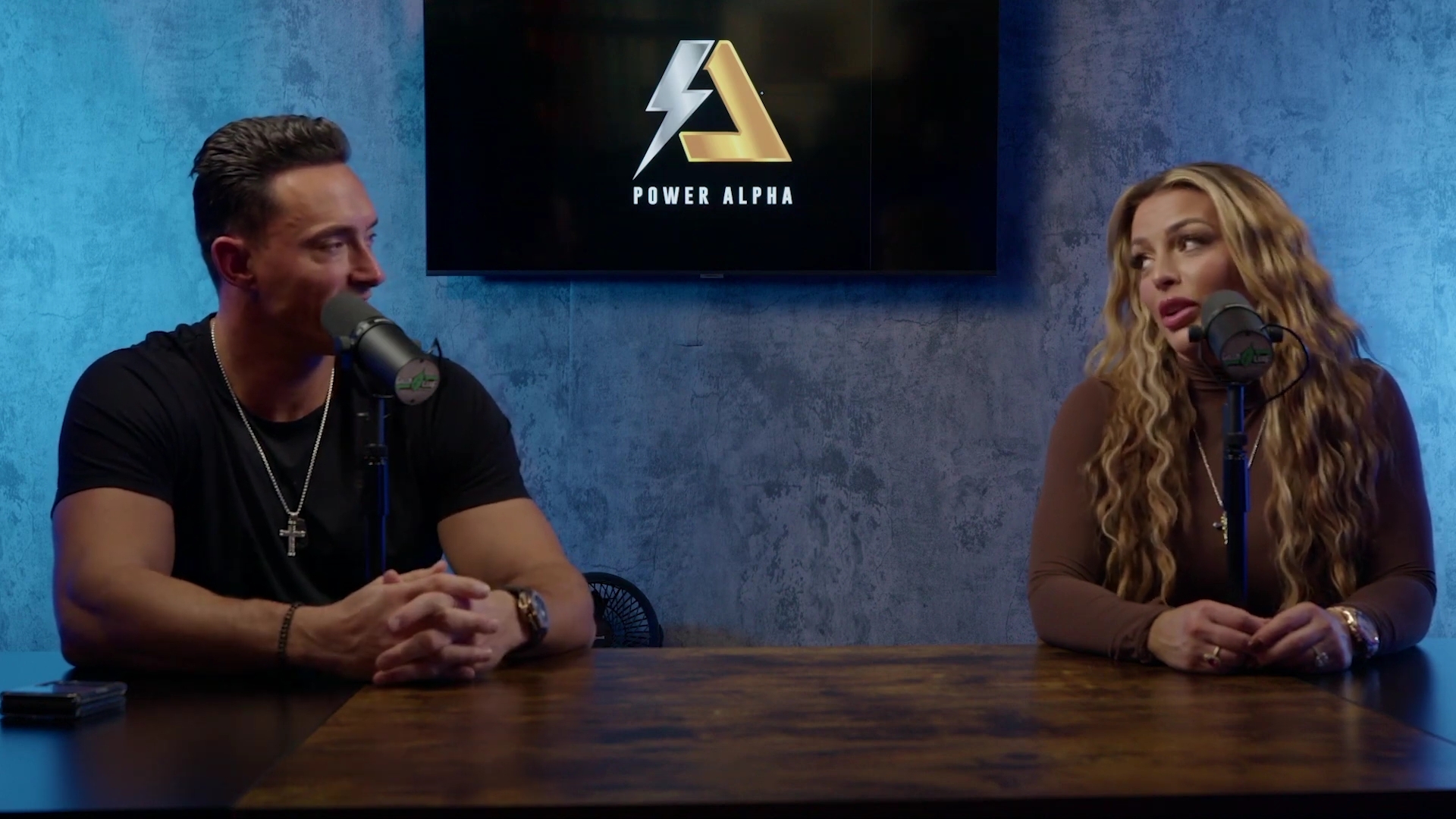 x2mate_com-Ep_9_-_Power_Alphas_Podcast___28Mandy_Saccomanno___Sabby_Piscitelli29-281080p29_mp41942.jpg