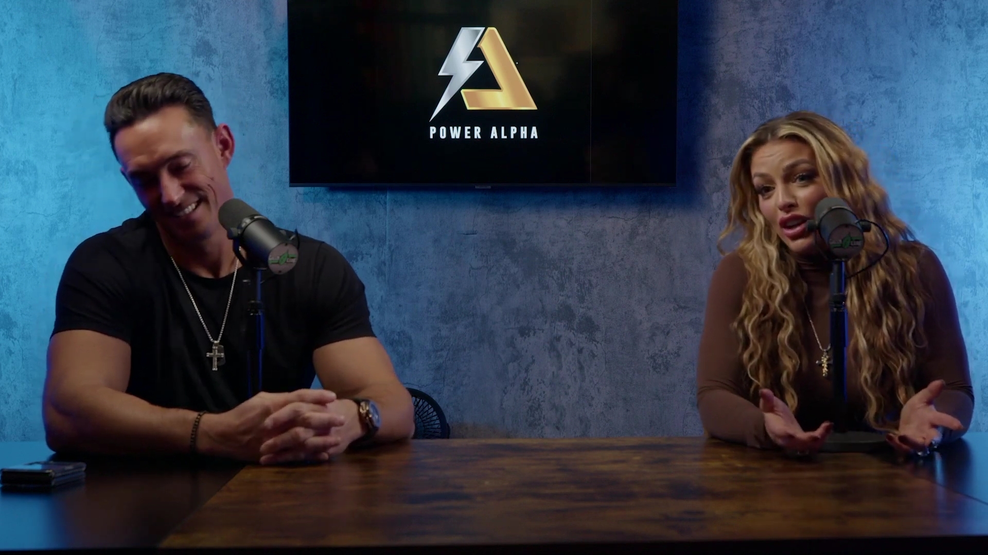 x2mate_com-Ep_9_-_Power_Alphas_Podcast___28Mandy_Saccomanno___Sabby_Piscitelli29-281080p29_mp41945.jpg