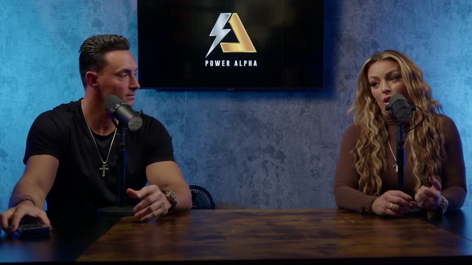 x2mate_com-Ep_9_-_Power_Alphas_Podcast___28Mandy_Saccomanno___Sabby_Piscitelli29-281080p29_mp41955.jpg