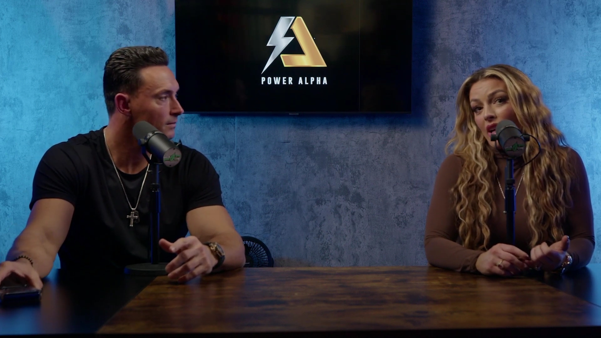x2mate_com-Ep_9_-_Power_Alphas_Podcast___28Mandy_Saccomanno___Sabby_Piscitelli29-281080p29_mp41958.jpg