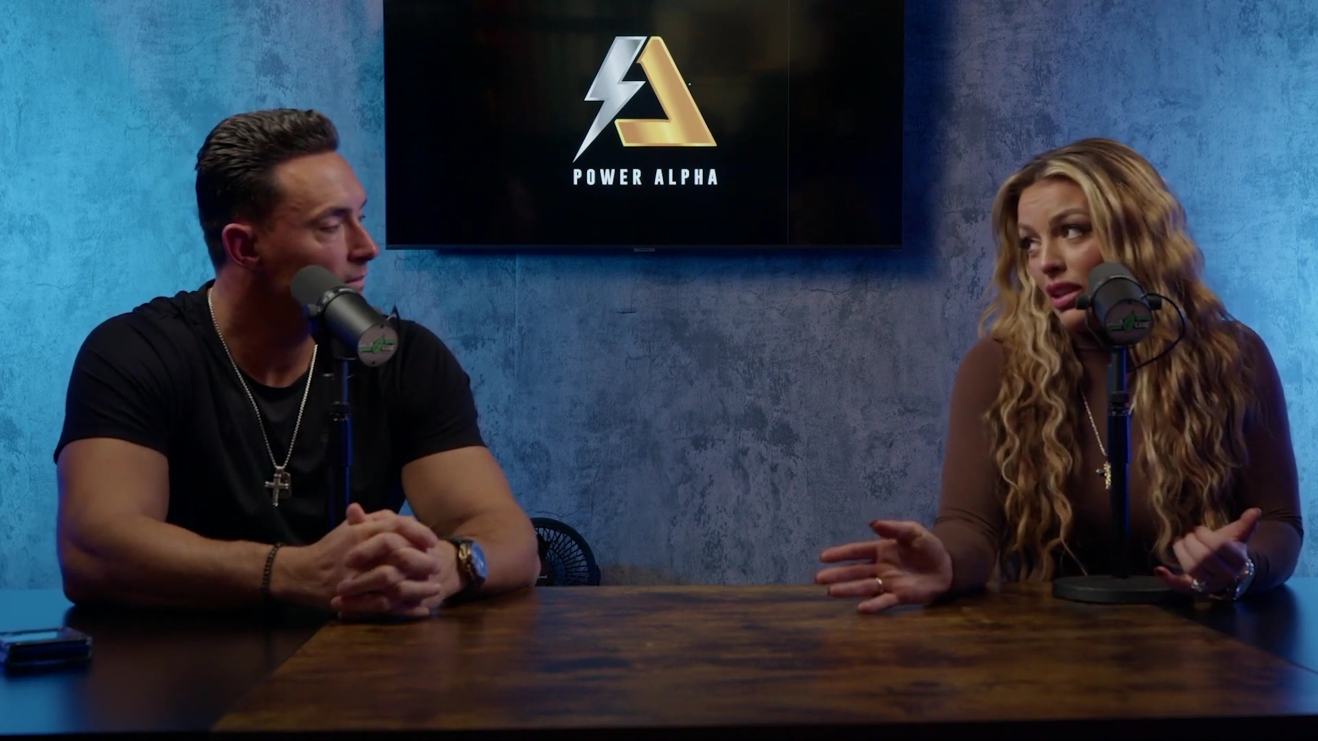 x2mate_com-Ep_9_-_Power_Alphas_Podcast___28Mandy_Saccomanno___Sabby_Piscitelli29-281080p29_mp41962.jpg