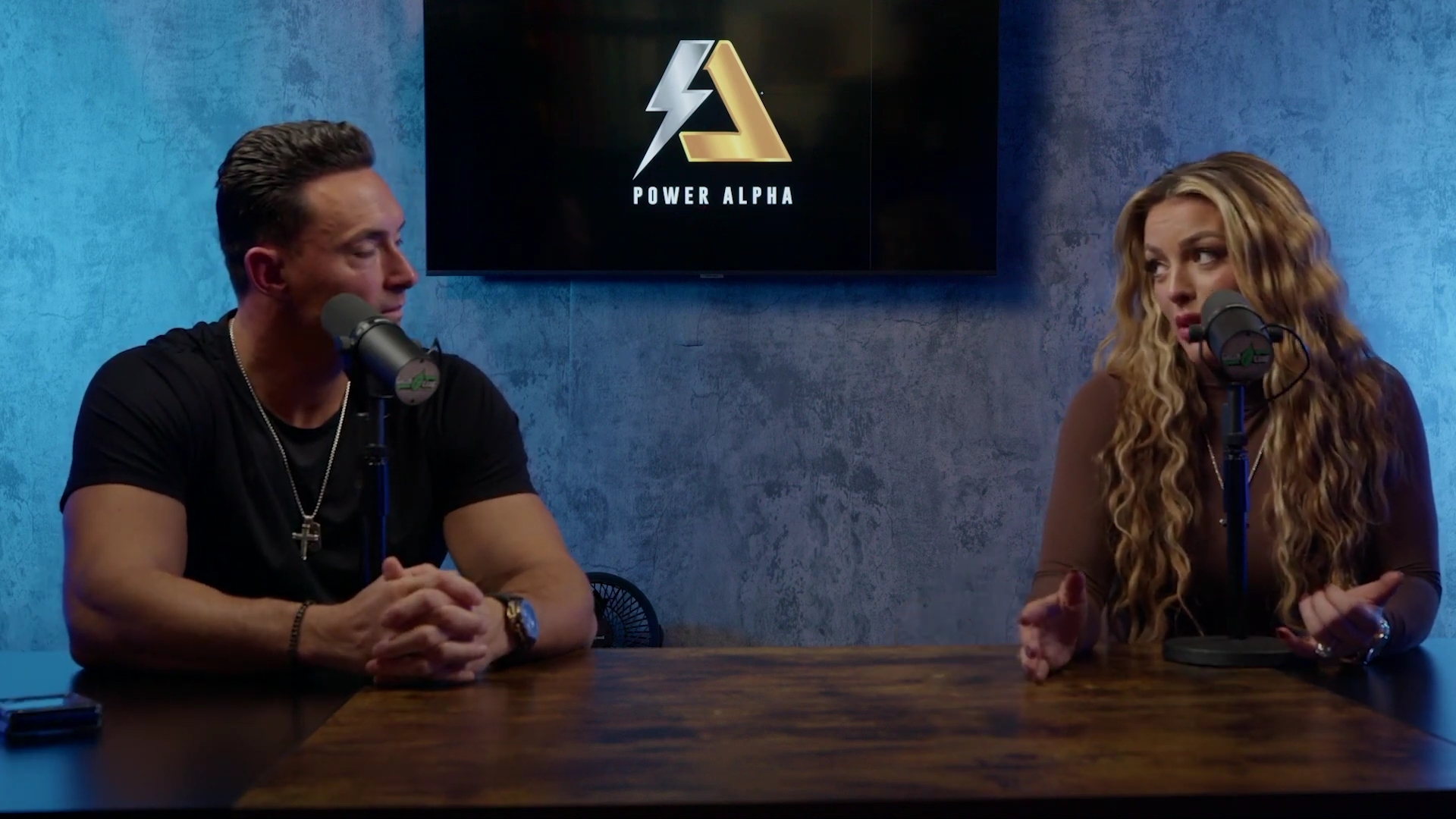 x2mate_com-Ep_9_-_Power_Alphas_Podcast___28Mandy_Saccomanno___Sabby_Piscitelli29-281080p29_mp41963.jpg