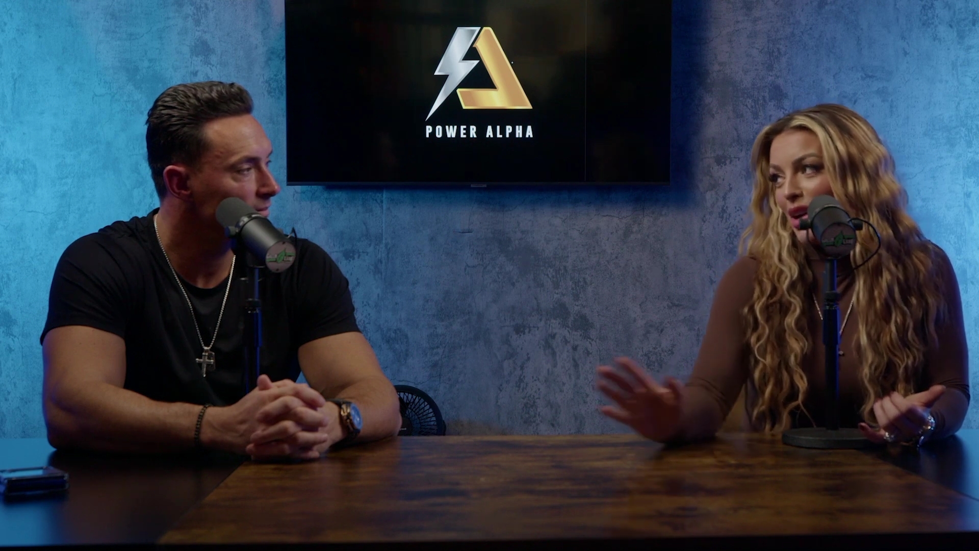 x2mate_com-Ep_9_-_Power_Alphas_Podcast___28Mandy_Saccomanno___Sabby_Piscitelli29-281080p29_mp41964.jpg