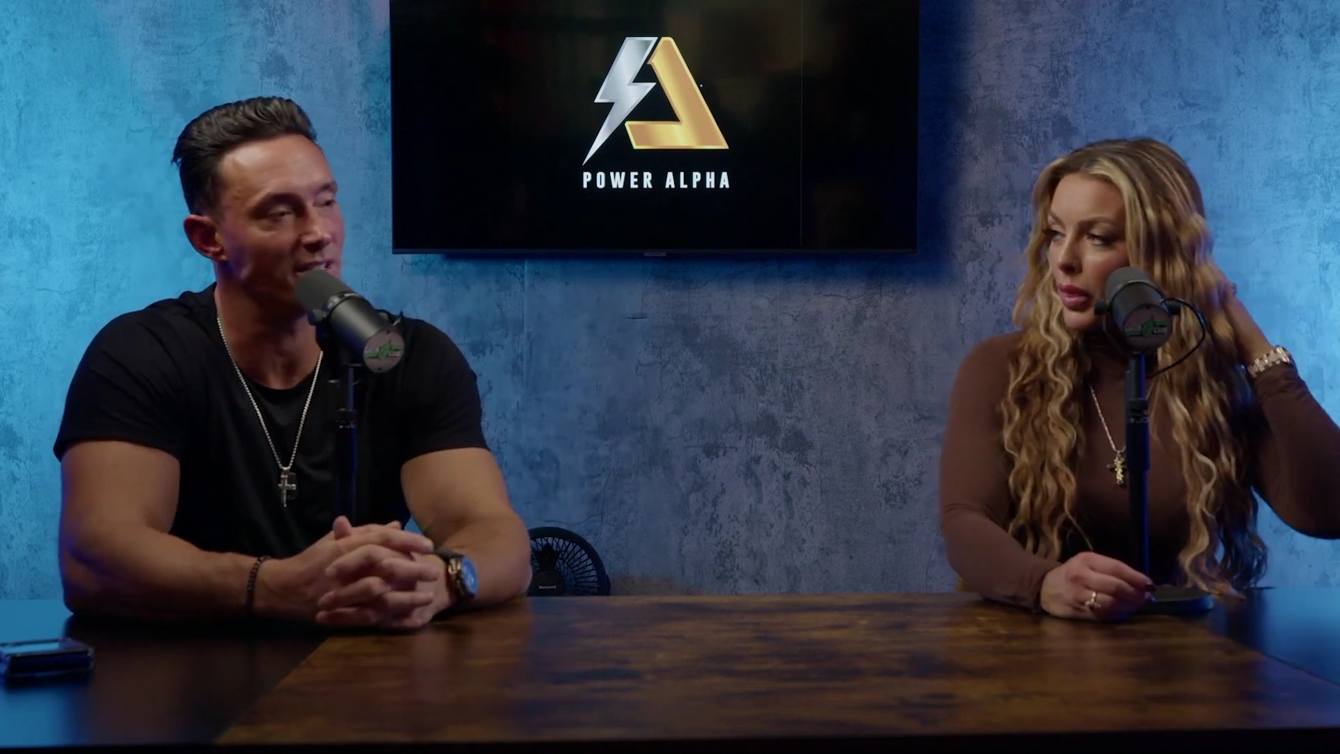 x2mate_com-Ep_9_-_Power_Alphas_Podcast___28Mandy_Saccomanno___Sabby_Piscitelli29-281080p29_mp41971.jpg