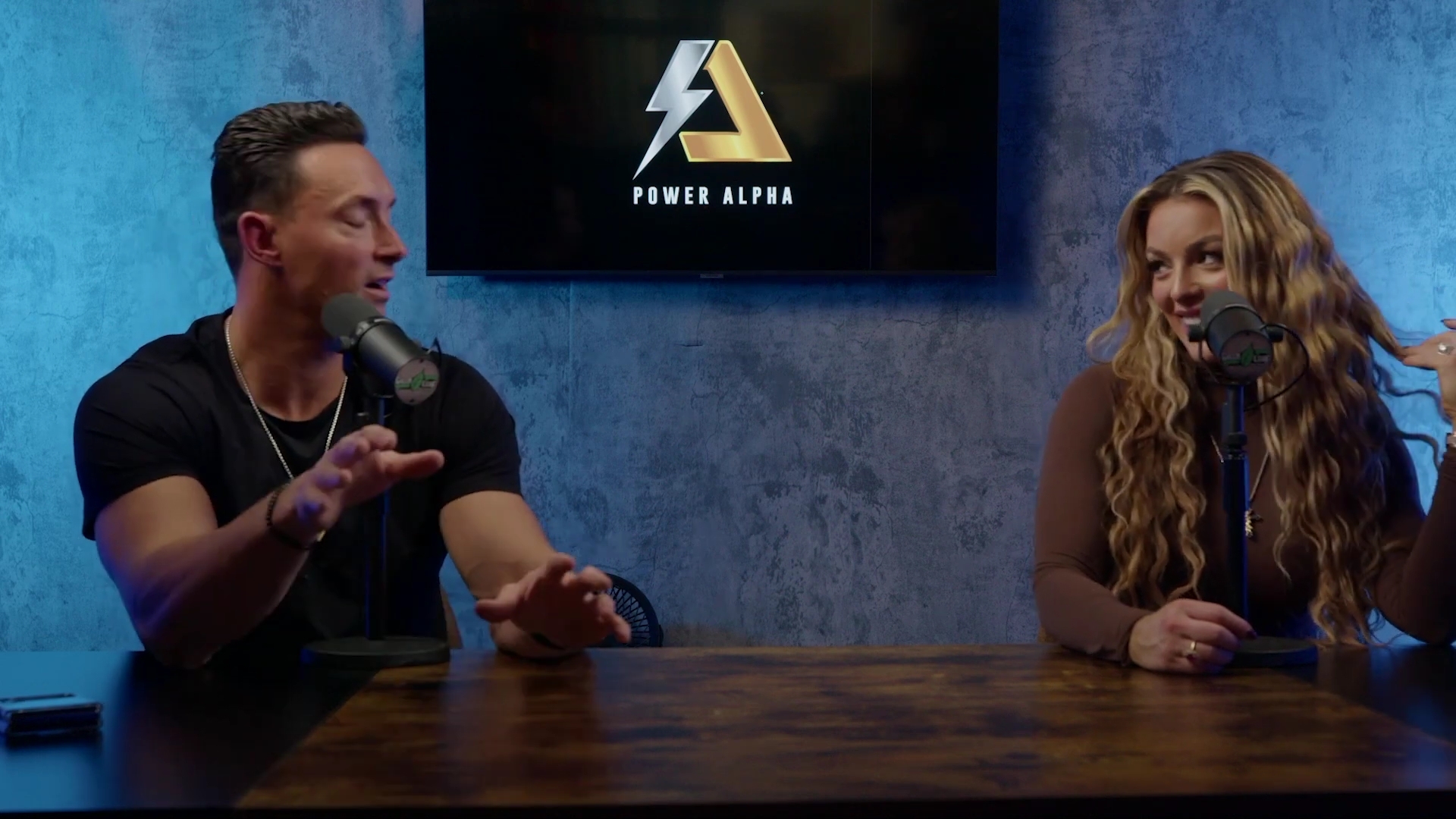 x2mate_com-Ep_9_-_Power_Alphas_Podcast___28Mandy_Saccomanno___Sabby_Piscitelli29-281080p29_mp41992.jpg