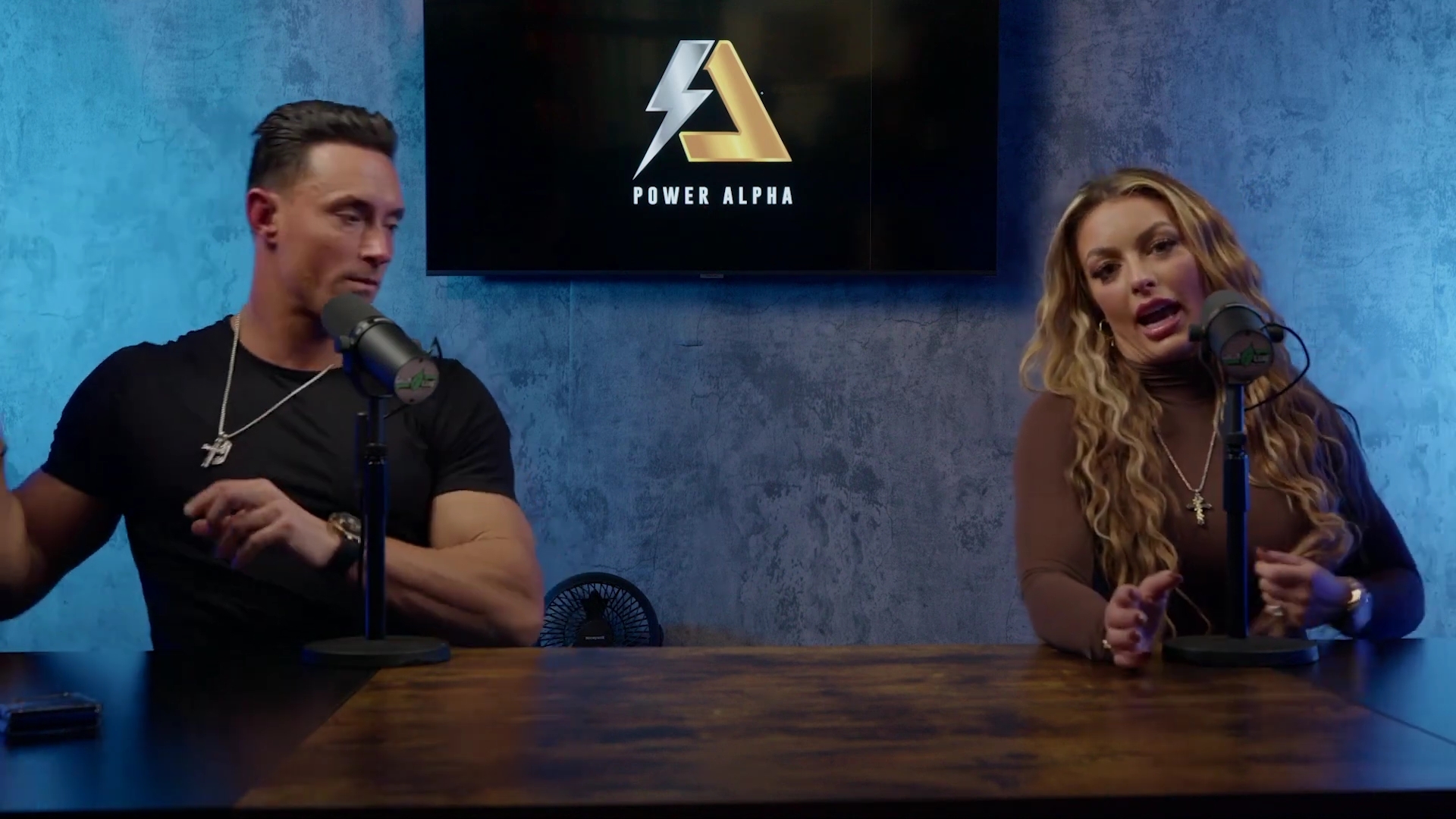 x2mate_com-Ep_9_-_Power_Alphas_Podcast___28Mandy_Saccomanno___Sabby_Piscitelli29-281080p29_mp42002.jpg