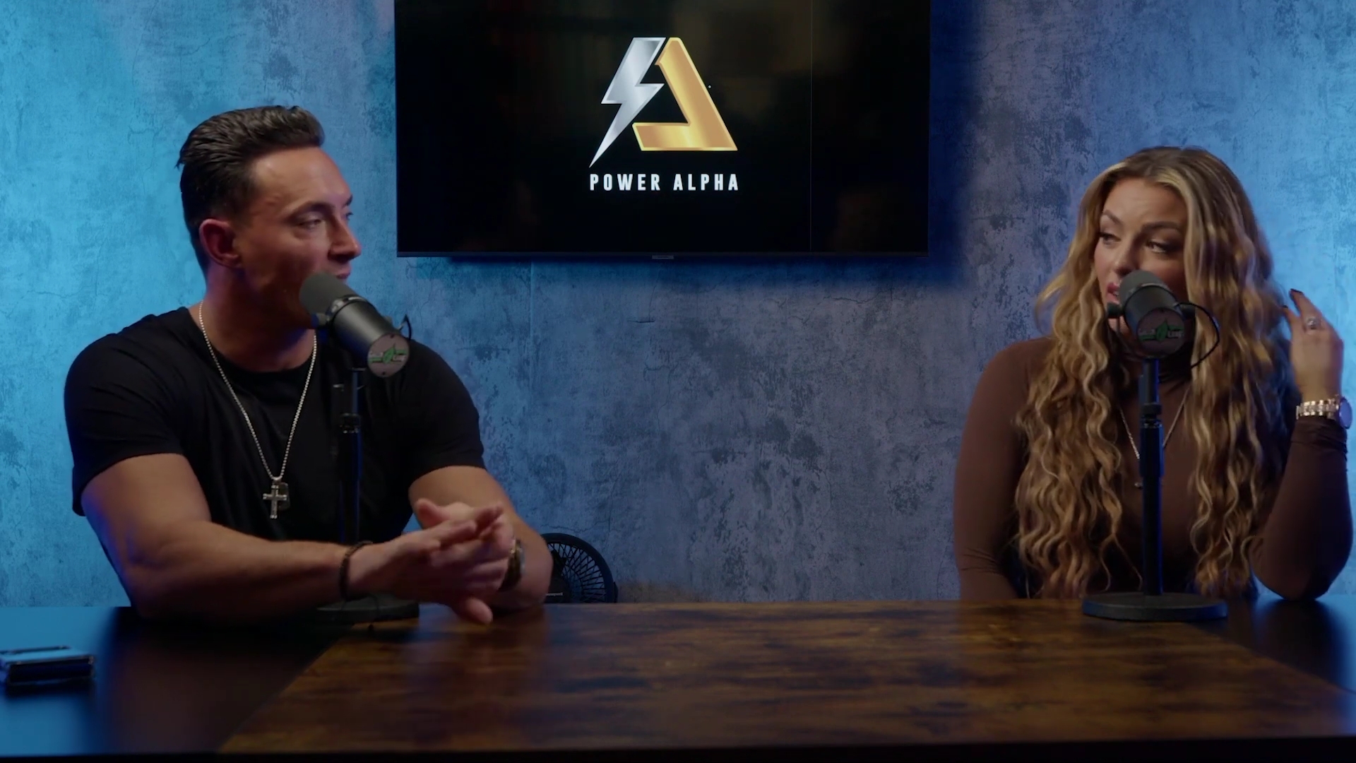 x2mate_com-Ep_9_-_Power_Alphas_Podcast___28Mandy_Saccomanno___Sabby_Piscitelli29-281080p29_mp42040.jpg