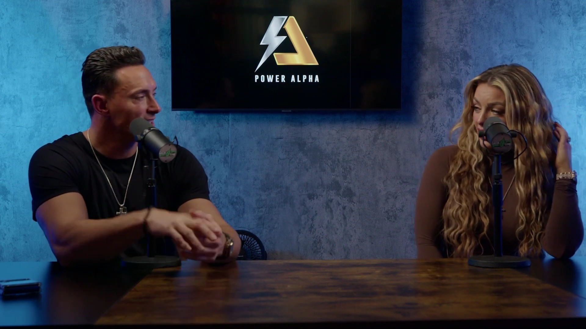 x2mate_com-Ep_9_-_Power_Alphas_Podcast___28Mandy_Saccomanno___Sabby_Piscitelli29-281080p29_mp42041.jpg
