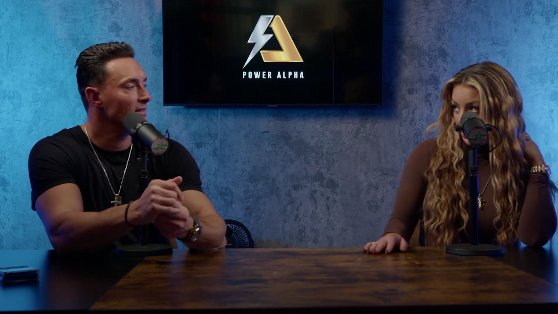 x2mate_com-Ep_9_-_Power_Alphas_Podcast___28Mandy_Saccomanno___Sabby_Piscitelli29-281080p29_mp42043.jpg