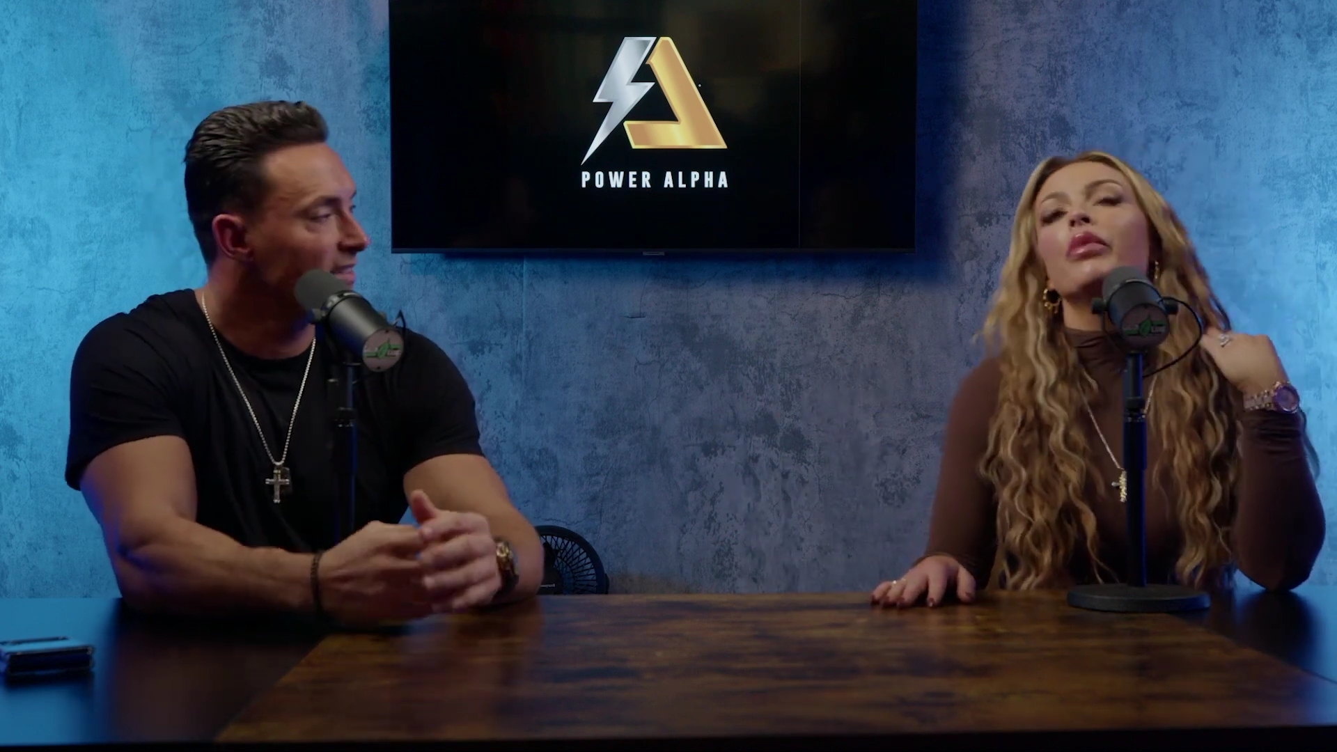 x2mate_com-Ep_9_-_Power_Alphas_Podcast___28Mandy_Saccomanno___Sabby_Piscitelli29-281080p29_mp42046.jpg