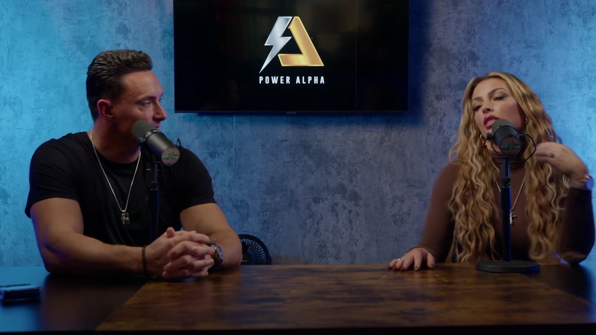 x2mate_com-Ep_9_-_Power_Alphas_Podcast___28Mandy_Saccomanno___Sabby_Piscitelli29-281080p29_mp42048.jpg