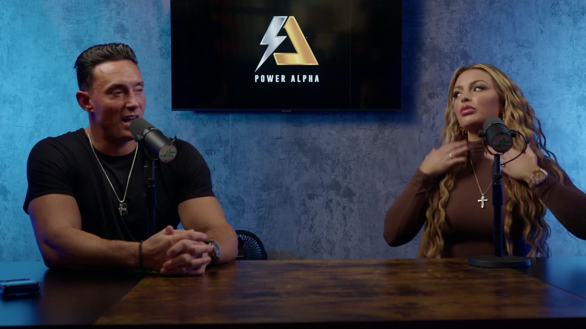 x2mate_com-Ep_9_-_Power_Alphas_Podcast___28Mandy_Saccomanno___Sabby_Piscitelli29-281080p29_mp42057.jpg