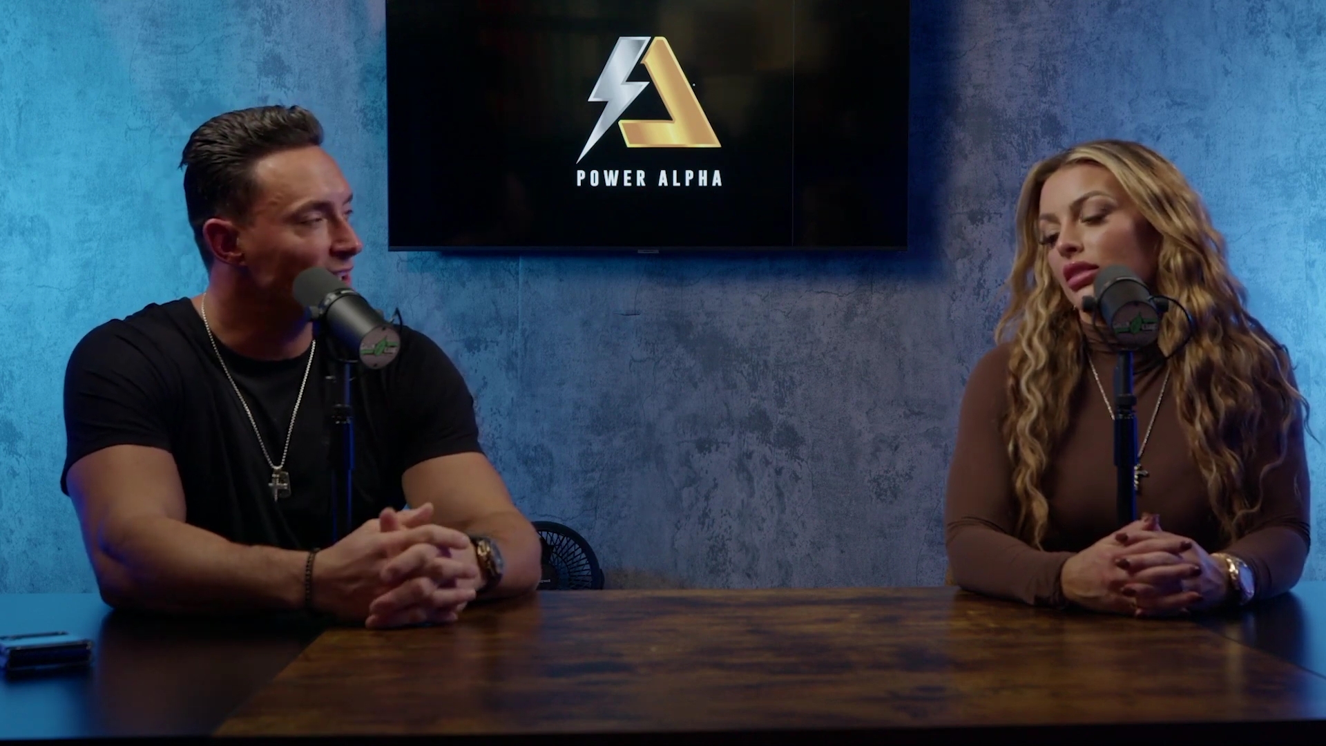 x2mate_com-Ep_9_-_Power_Alphas_Podcast___28Mandy_Saccomanno___Sabby_Piscitelli29-281080p29_mp42071.jpg