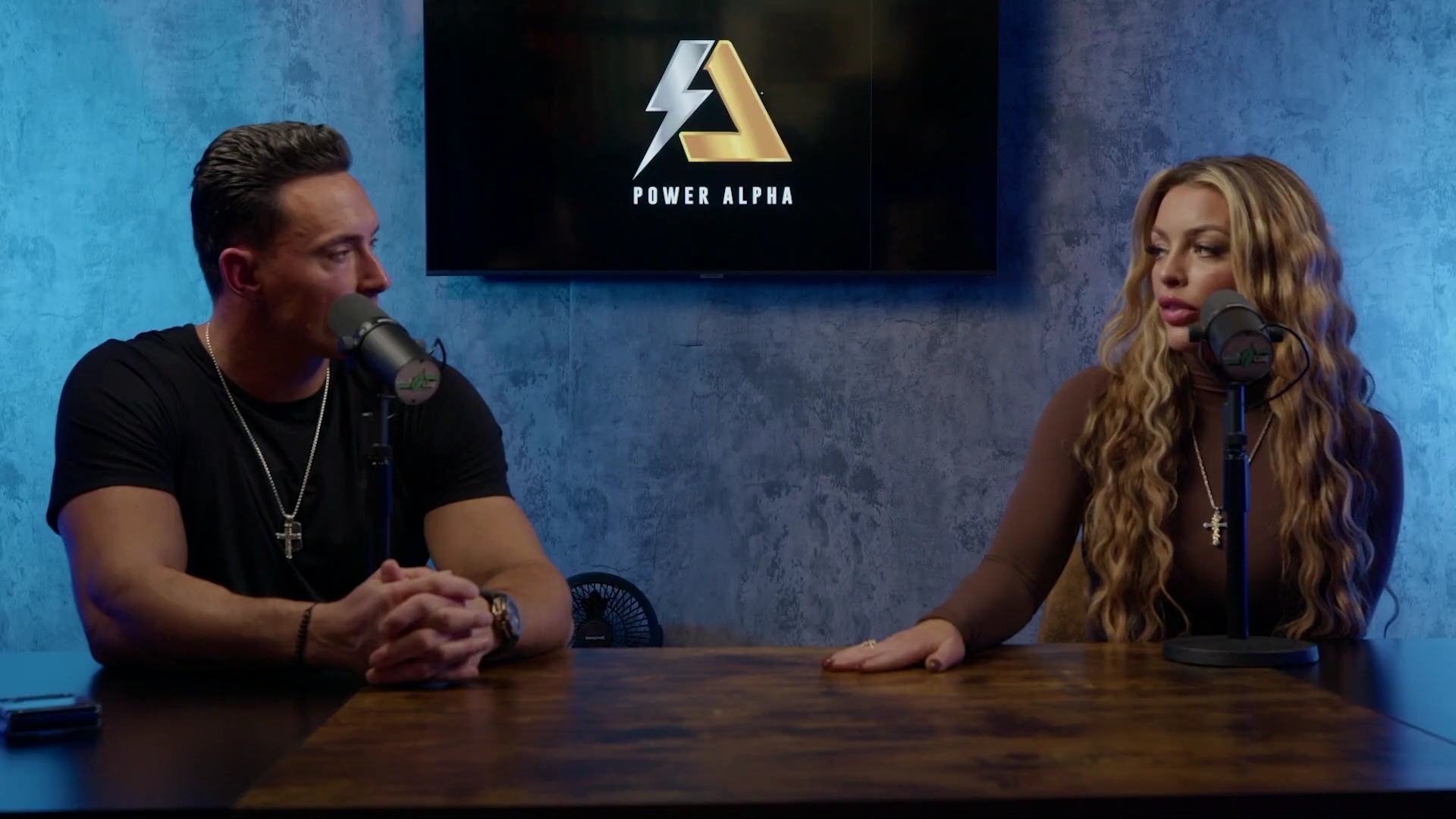 x2mate_com-Ep_9_-_Power_Alphas_Podcast___28Mandy_Saccomanno___Sabby_Piscitelli29-281080p29_mp42195.jpg