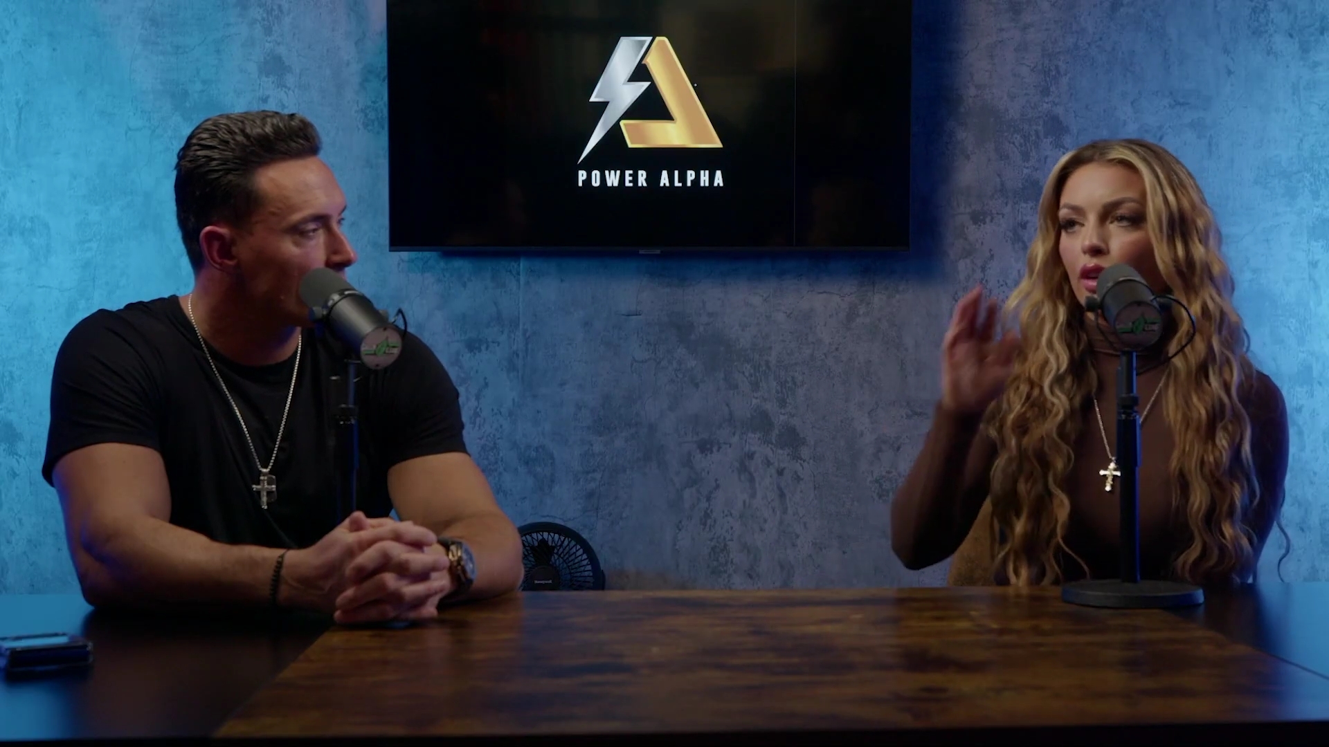 x2mate_com-Ep_9_-_Power_Alphas_Podcast___28Mandy_Saccomanno___Sabby_Piscitelli29-281080p29_mp42196.jpg