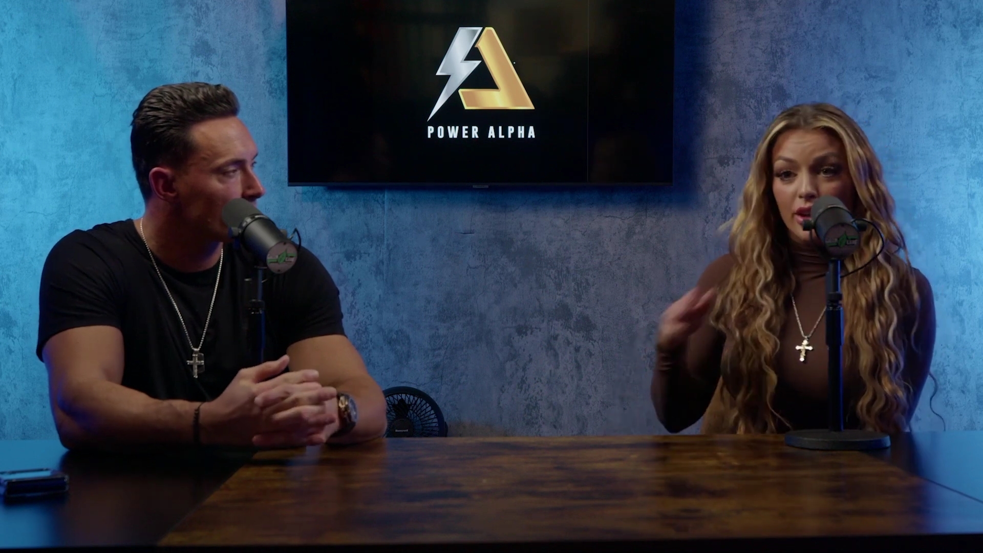 x2mate_com-Ep_9_-_Power_Alphas_Podcast___28Mandy_Saccomanno___Sabby_Piscitelli29-281080p29_mp42202.jpg
