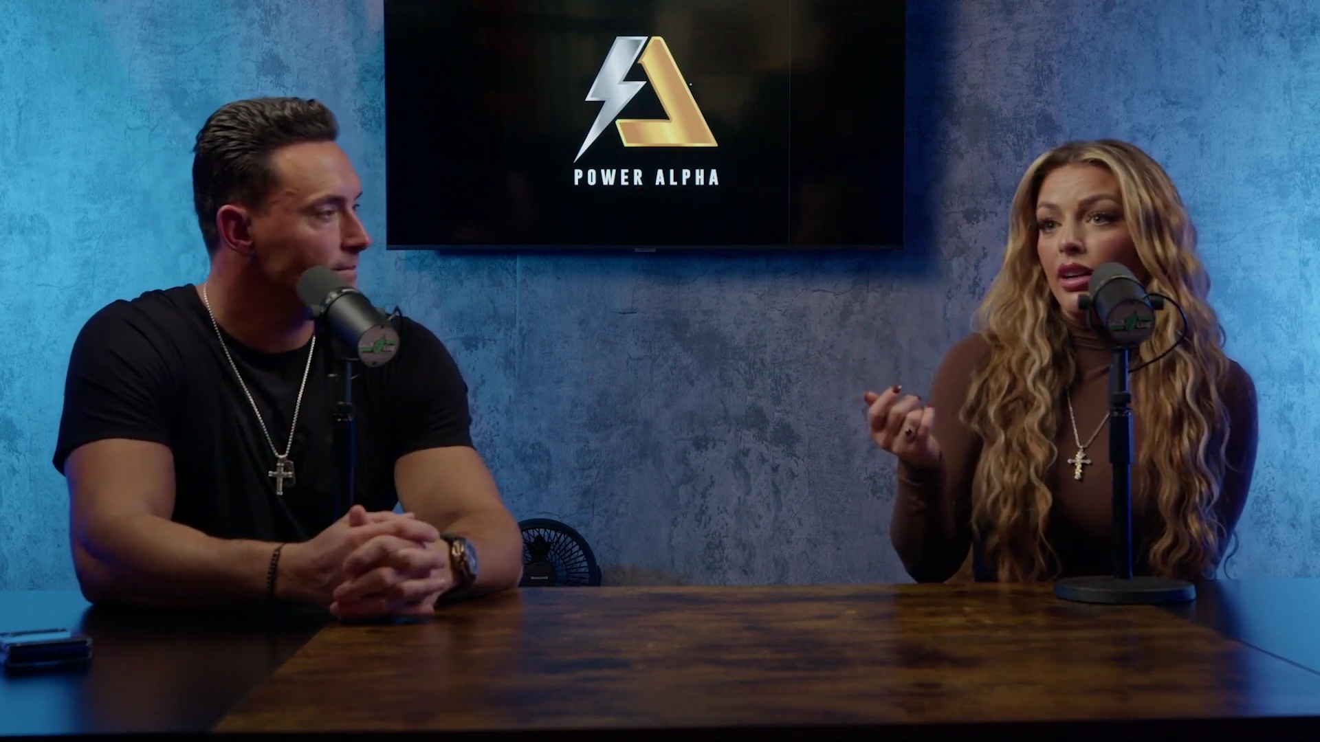 x2mate_com-Ep_9_-_Power_Alphas_Podcast___28Mandy_Saccomanno___Sabby_Piscitelli29-281080p29_mp42206.jpg