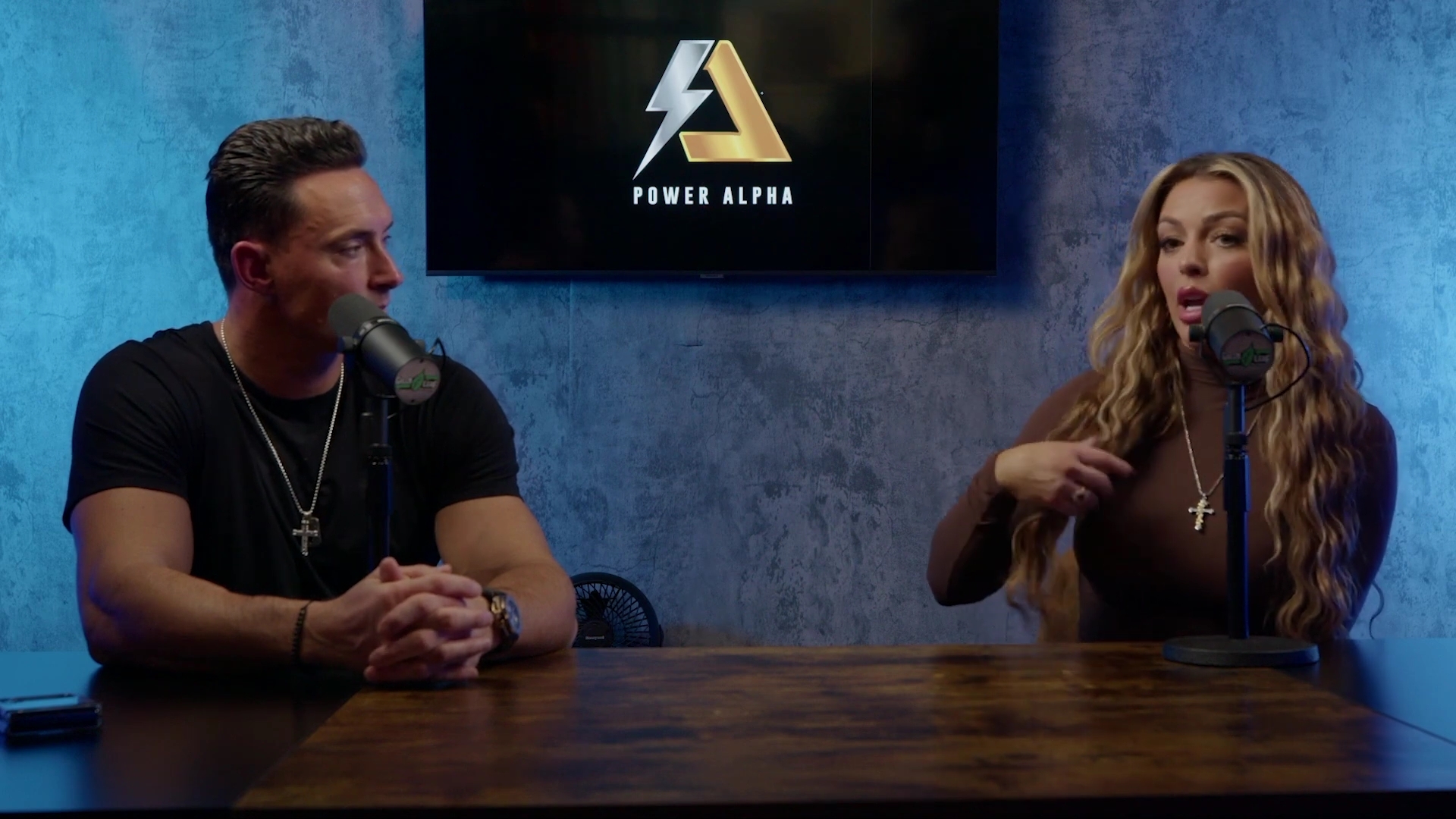 x2mate_com-Ep_9_-_Power_Alphas_Podcast___28Mandy_Saccomanno___Sabby_Piscitelli29-281080p29_mp42212.jpg
