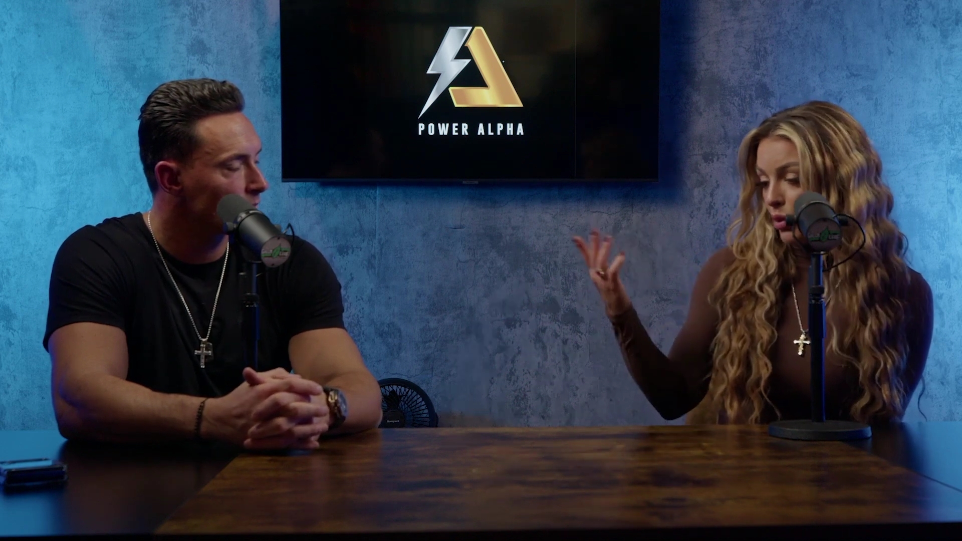 x2mate_com-Ep_9_-_Power_Alphas_Podcast___28Mandy_Saccomanno___Sabby_Piscitelli29-281080p29_mp42223.jpg