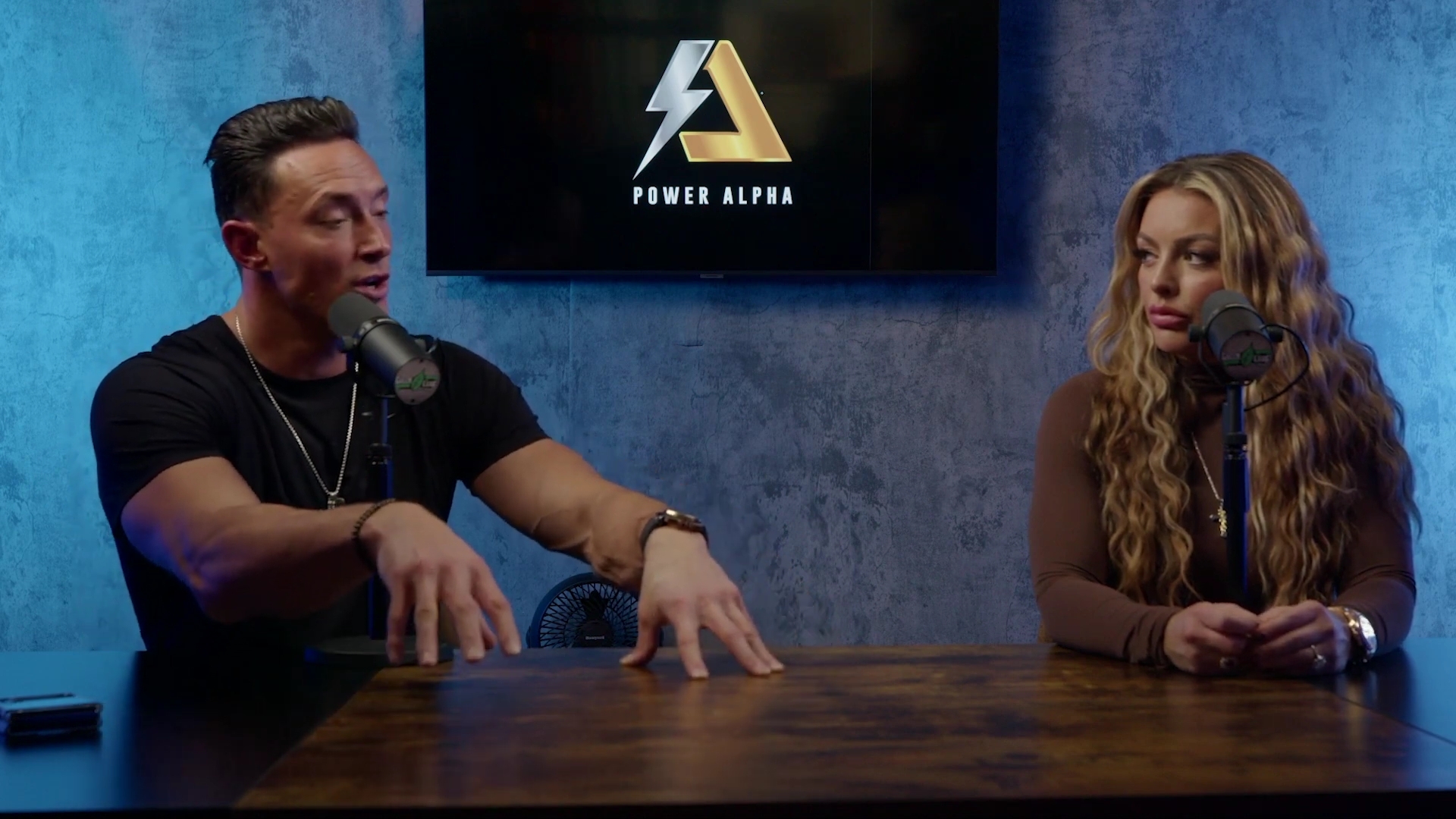 x2mate_com-Ep_9_-_Power_Alphas_Podcast___28Mandy_Saccomanno___Sabby_Piscitelli29-281080p29_mp42299.jpg
