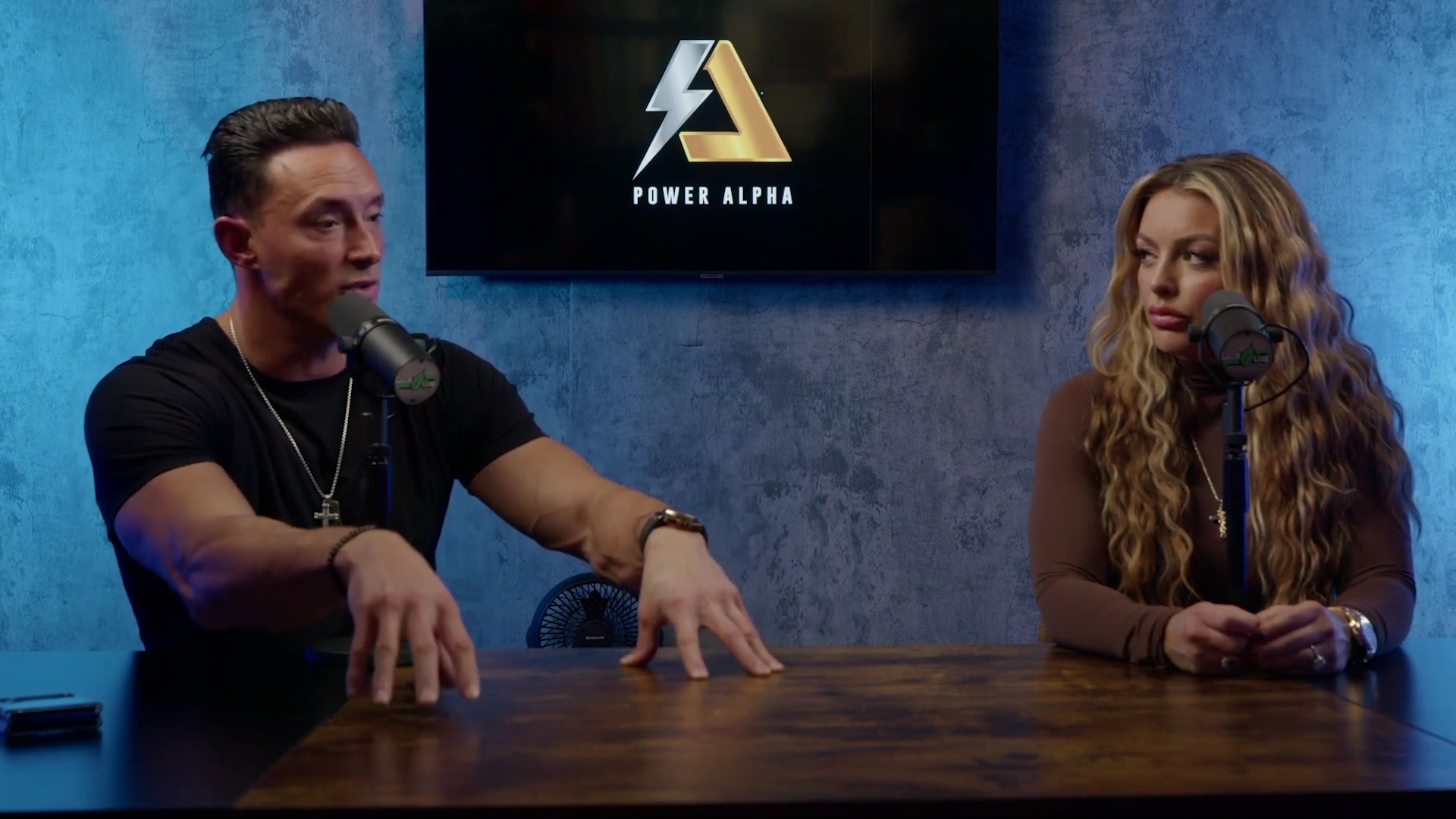 x2mate_com-Ep_9_-_Power_Alphas_Podcast___28Mandy_Saccomanno___Sabby_Piscitelli29-281080p29_mp42300.jpg
