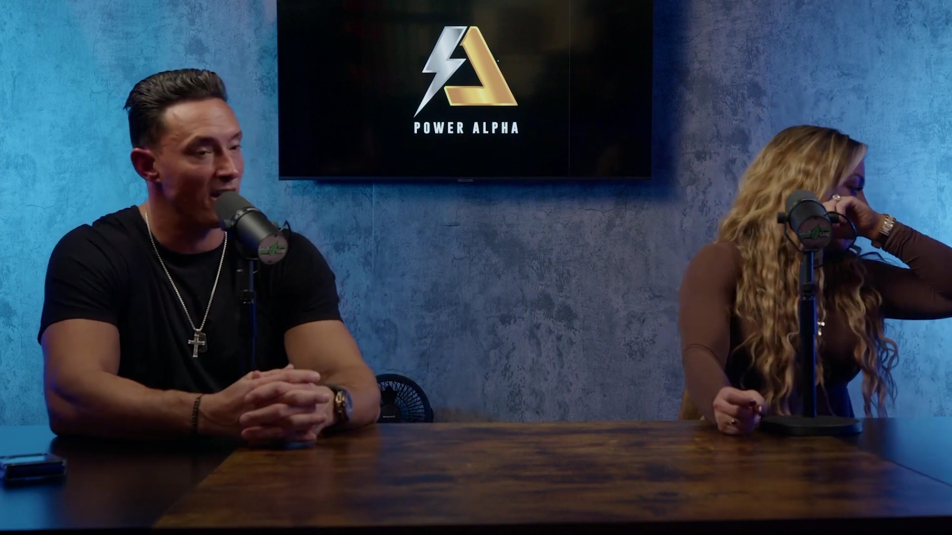 x2mate_com-Ep_9_-_Power_Alphas_Podcast___28Mandy_Saccomanno___Sabby_Piscitelli29-281080p29_mp42303.jpg