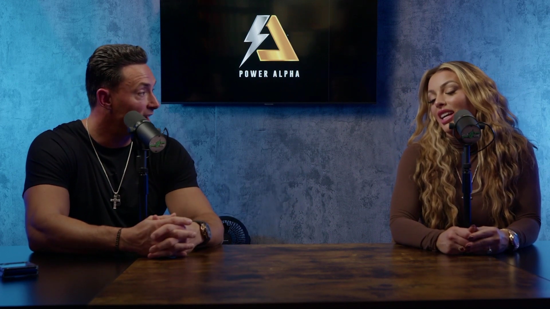 x2mate_com-Ep_9_-_Power_Alphas_Podcast___28Mandy_Saccomanno___Sabby_Piscitelli29-281080p29_mp42310.jpg