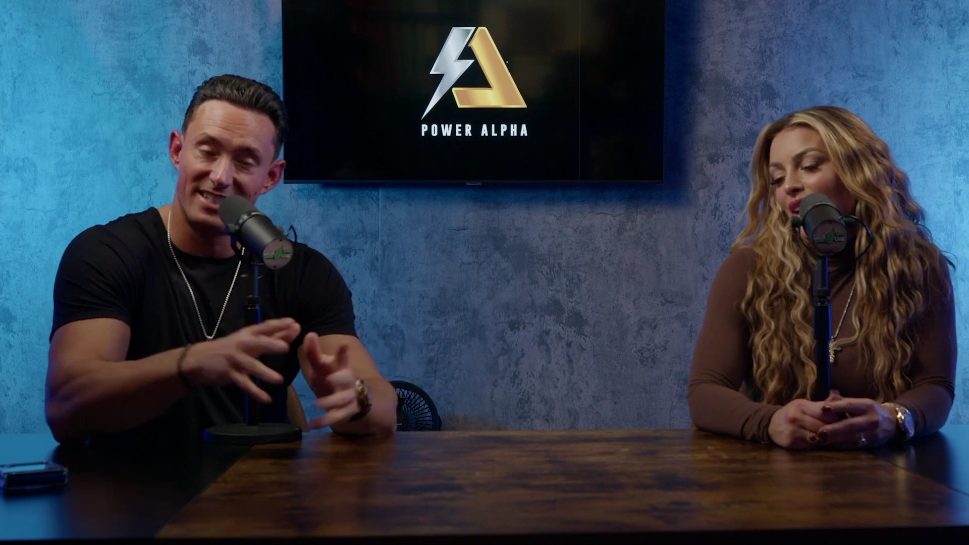 x2mate_com-Ep_9_-_Power_Alphas_Podcast___28Mandy_Saccomanno___Sabby_Piscitelli29-281080p29_mp42312.jpg