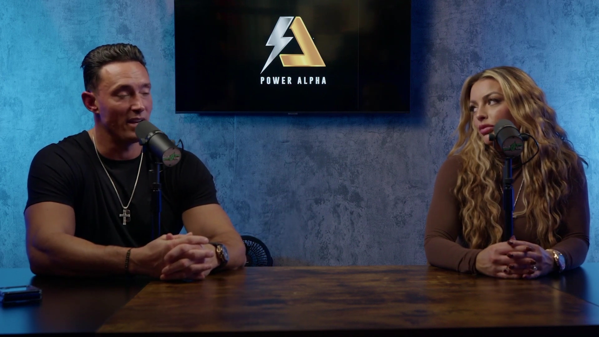 x2mate_com-Ep_9_-_Power_Alphas_Podcast___28Mandy_Saccomanno___Sabby_Piscitelli29-281080p29_mp42326.jpg