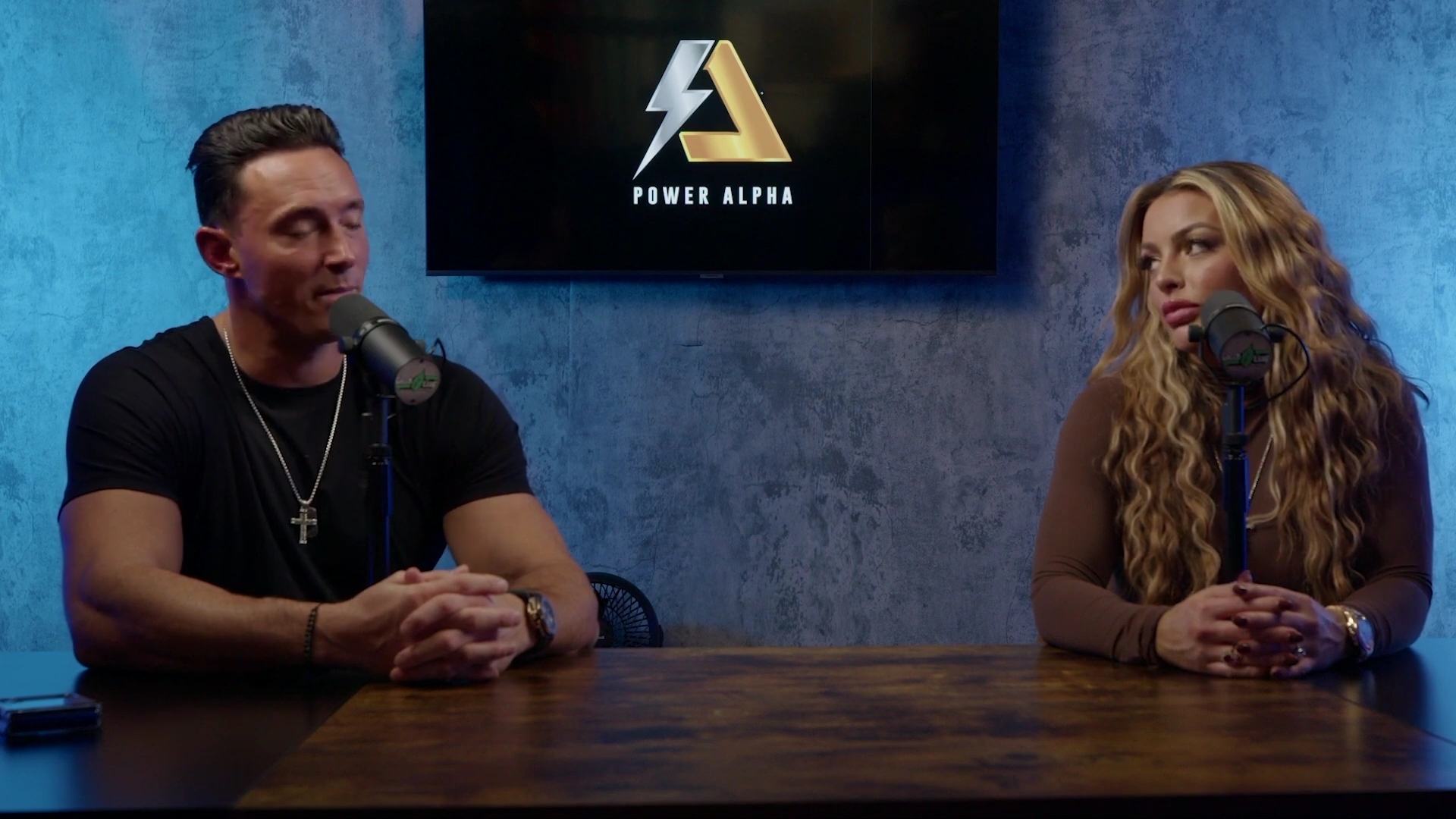 x2mate_com-Ep_9_-_Power_Alphas_Podcast___28Mandy_Saccomanno___Sabby_Piscitelli29-281080p29_mp42328.jpg