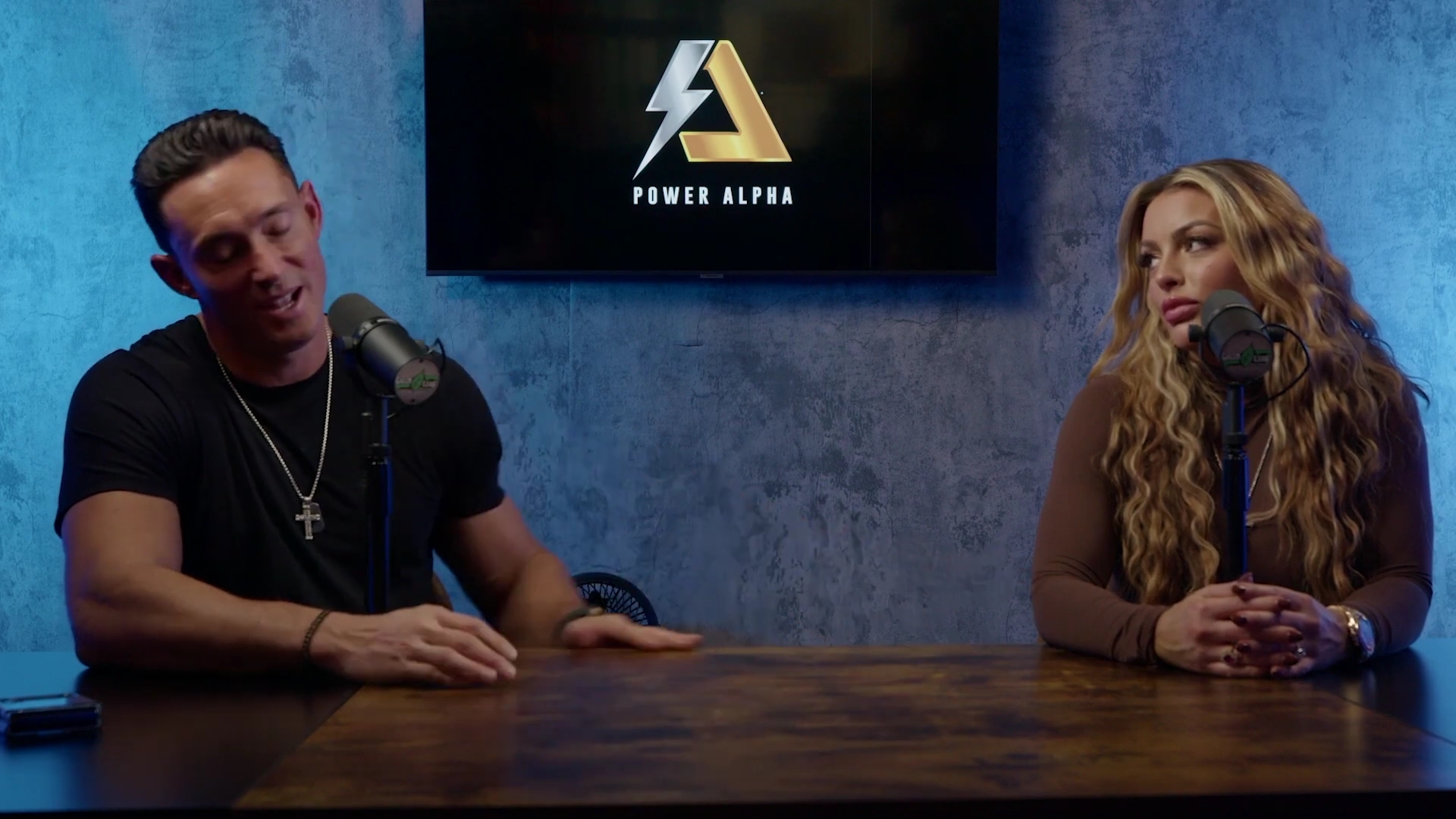 x2mate_com-Ep_9_-_Power_Alphas_Podcast___28Mandy_Saccomanno___Sabby_Piscitelli29-281080p29_mp42333.jpg