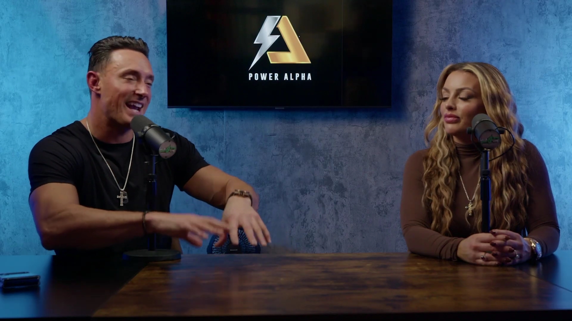 x2mate_com-Ep_9_-_Power_Alphas_Podcast___28Mandy_Saccomanno___Sabby_Piscitelli29-281080p29_mp42347.jpg