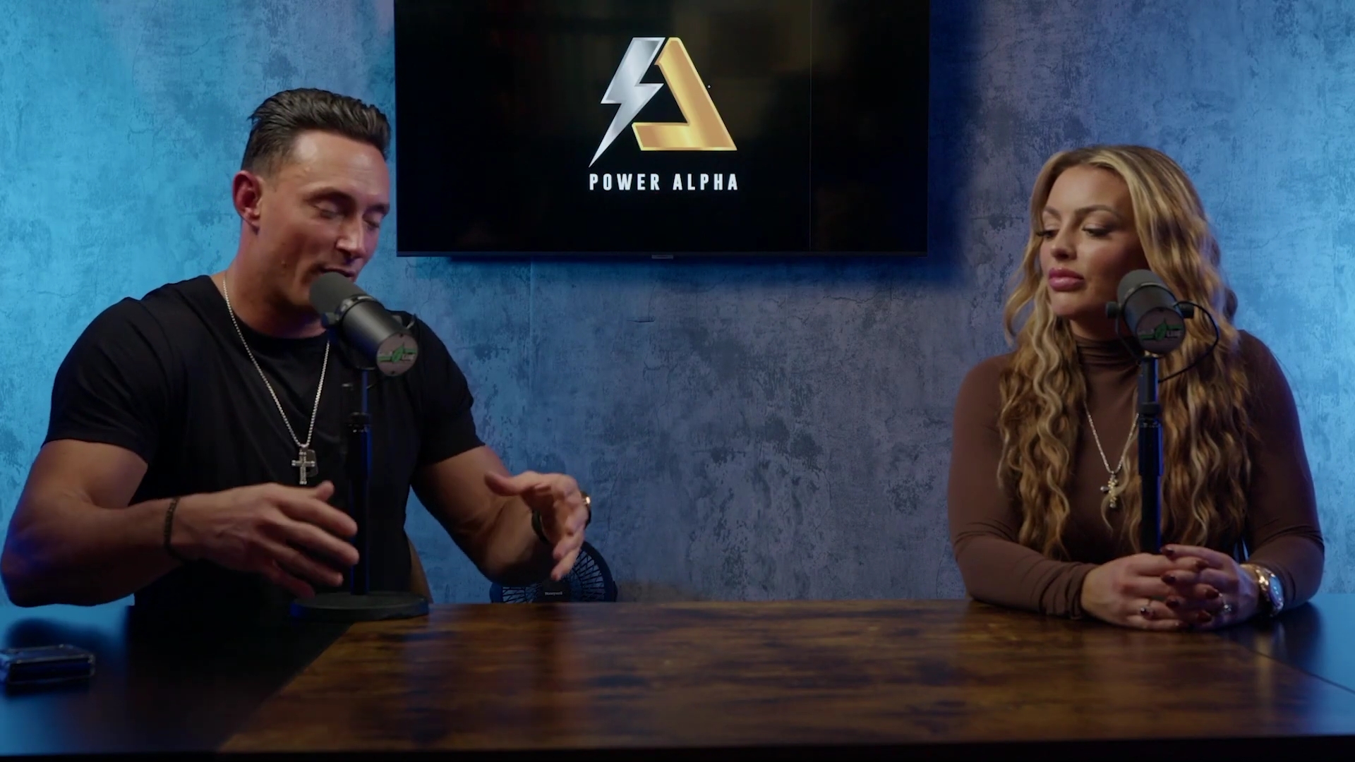 x2mate_com-Ep_9_-_Power_Alphas_Podcast___28Mandy_Saccomanno___Sabby_Piscitelli29-281080p29_mp42349.jpg
