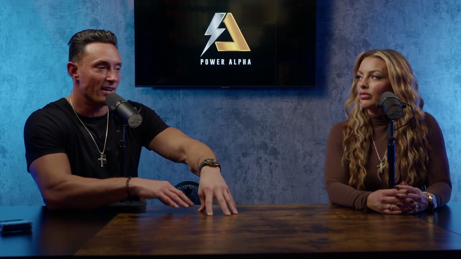 x2mate_com-Ep_9_-_Power_Alphas_Podcast___28Mandy_Saccomanno___Sabby_Piscitelli29-281080p29_mp42351.jpg
