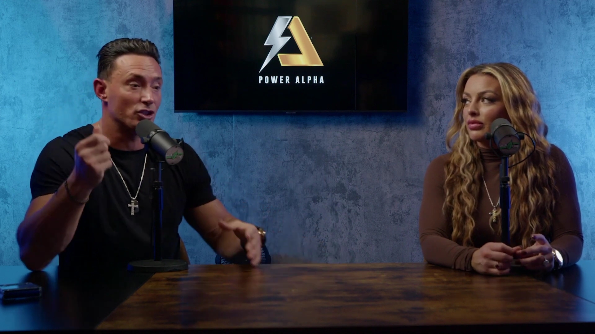 x2mate_com-Ep_9_-_Power_Alphas_Podcast___28Mandy_Saccomanno___Sabby_Piscitelli29-281080p29_mp42367.jpg