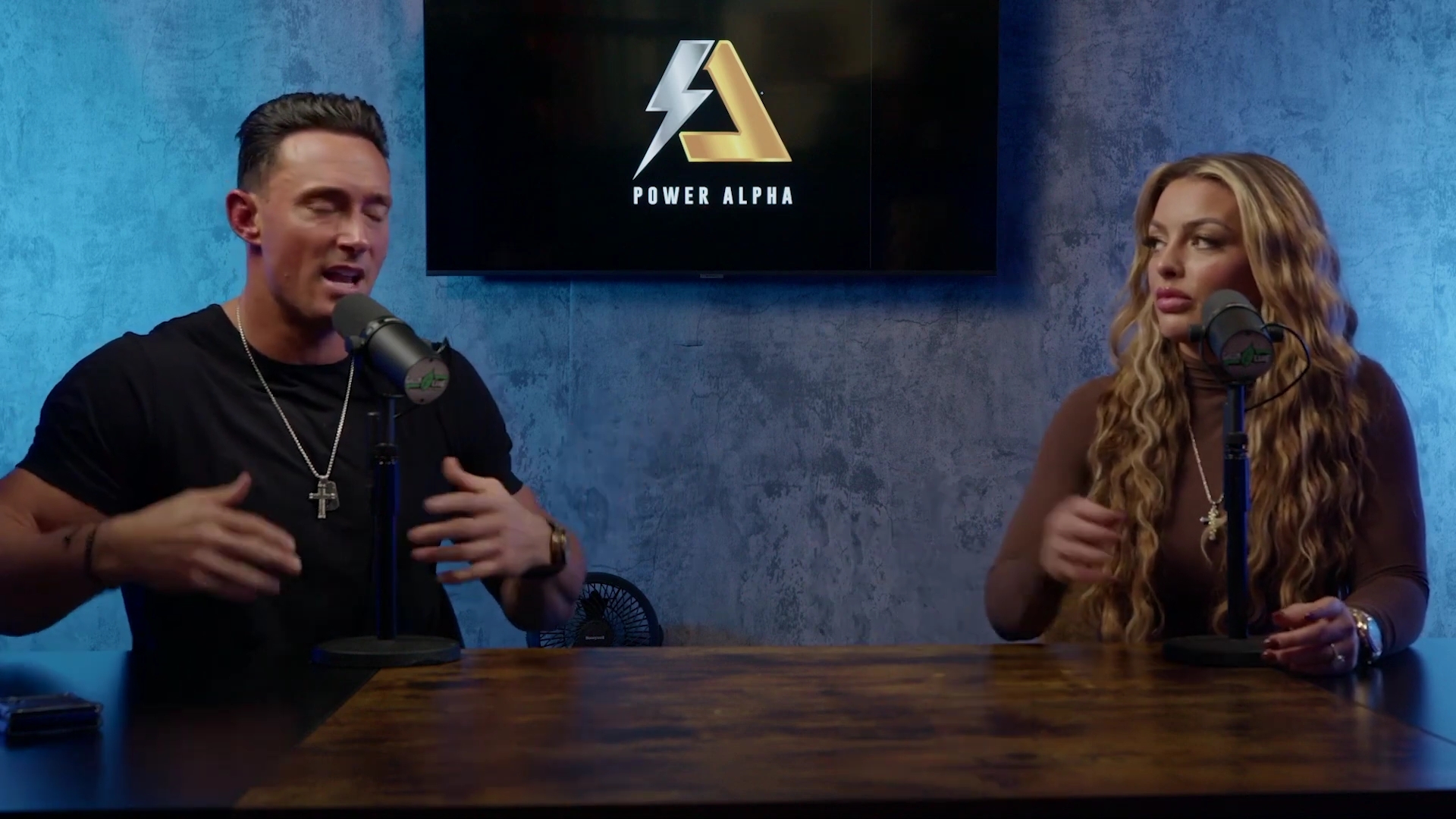 x2mate_com-Ep_9_-_Power_Alphas_Podcast___28Mandy_Saccomanno___Sabby_Piscitelli29-281080p29_mp42371.jpg