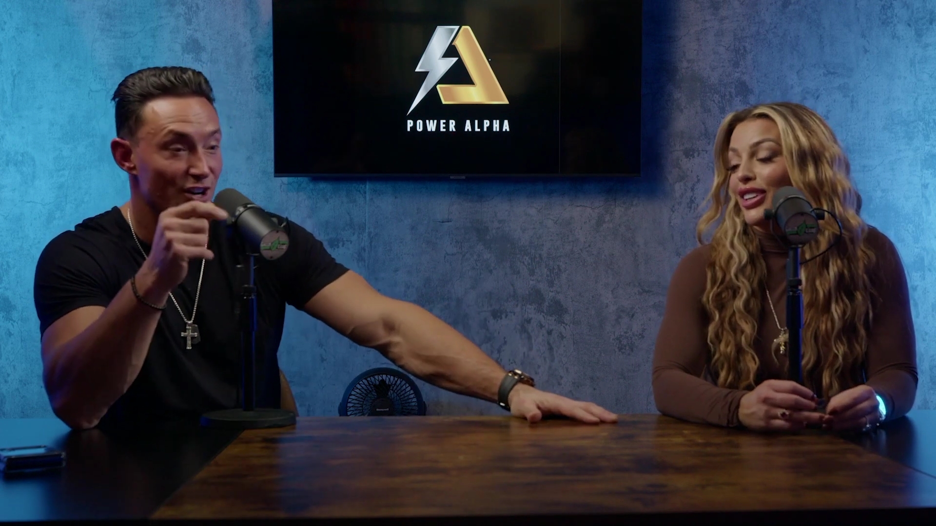 x2mate_com-Ep_9_-_Power_Alphas_Podcast___28Mandy_Saccomanno___Sabby_Piscitelli29-281080p29_mp42383.jpg