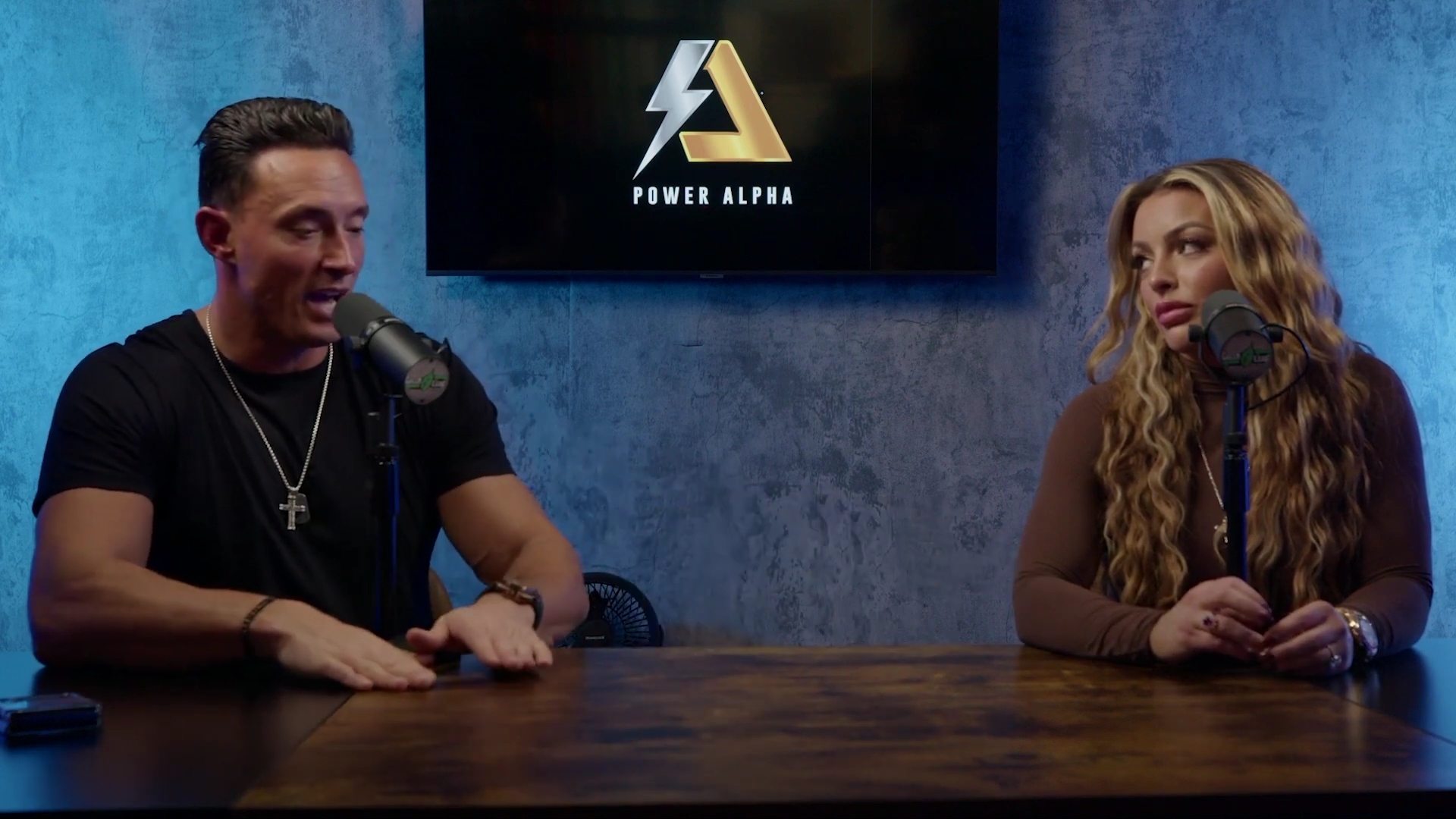 x2mate_com-Ep_9_-_Power_Alphas_Podcast___28Mandy_Saccomanno___Sabby_Piscitelli29-281080p29_mp42392.jpg