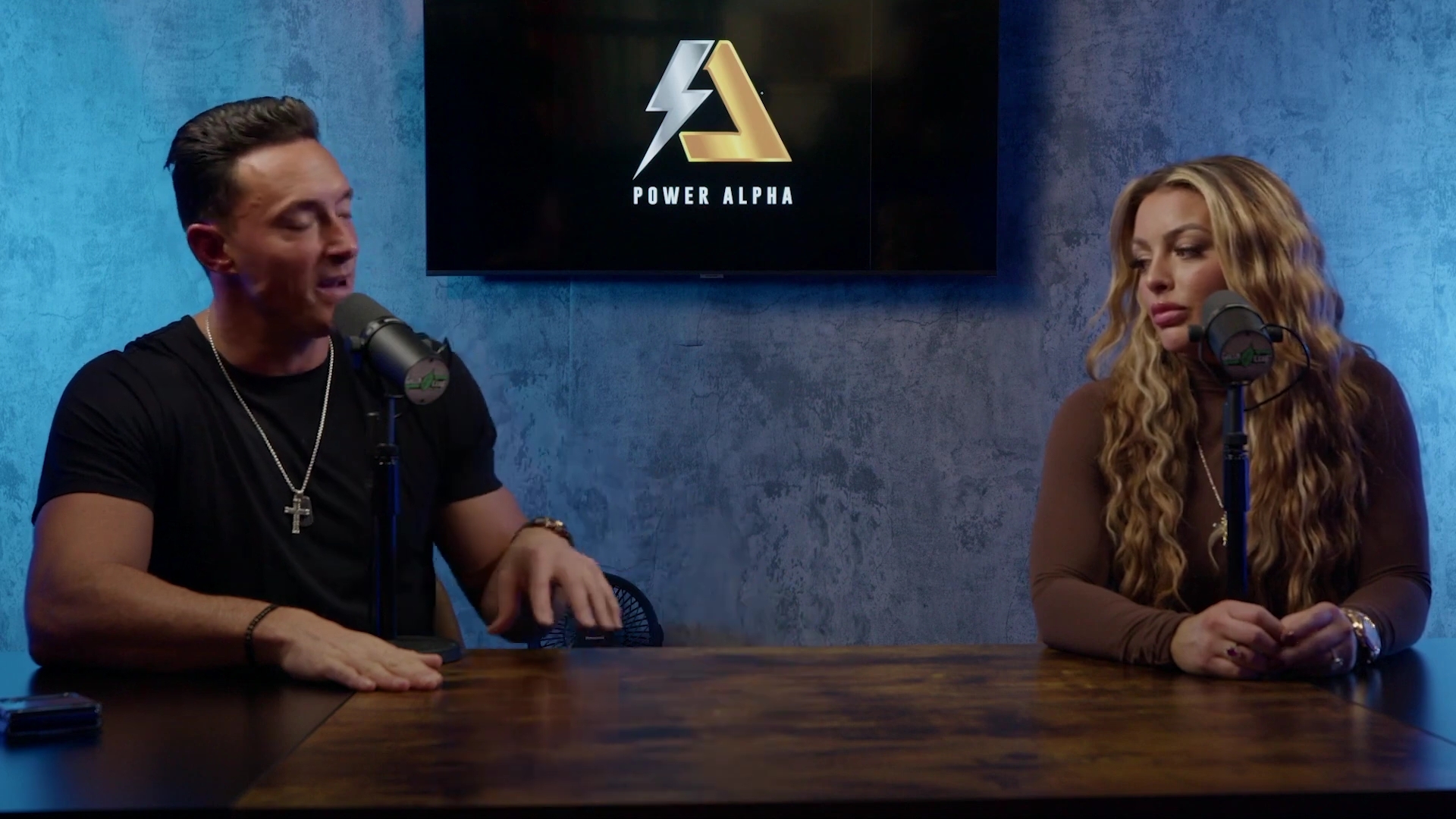 x2mate_com-Ep_9_-_Power_Alphas_Podcast___28Mandy_Saccomanno___Sabby_Piscitelli29-281080p29_mp42400.jpg