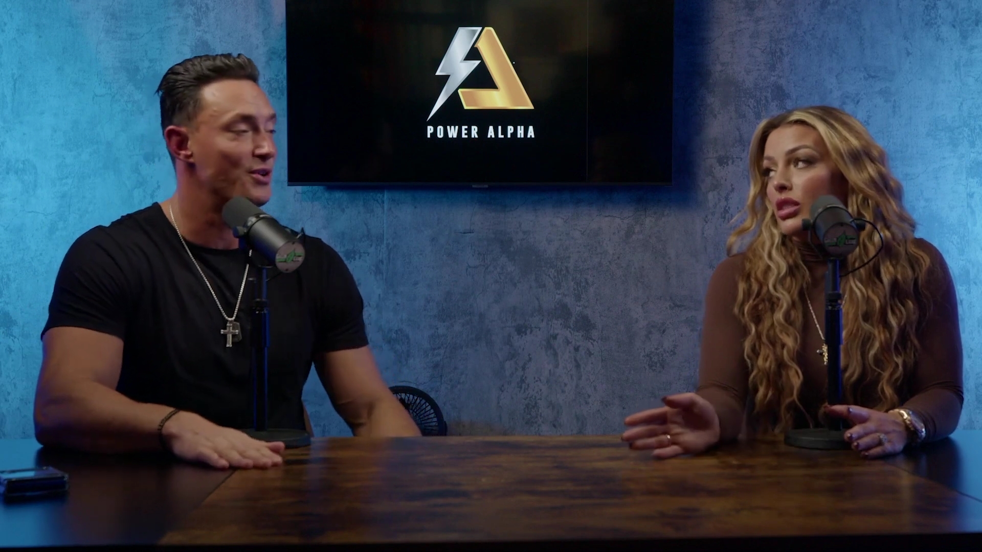 x2mate_com-Ep_9_-_Power_Alphas_Podcast___28Mandy_Saccomanno___Sabby_Piscitelli29-281080p29_mp42434.jpg