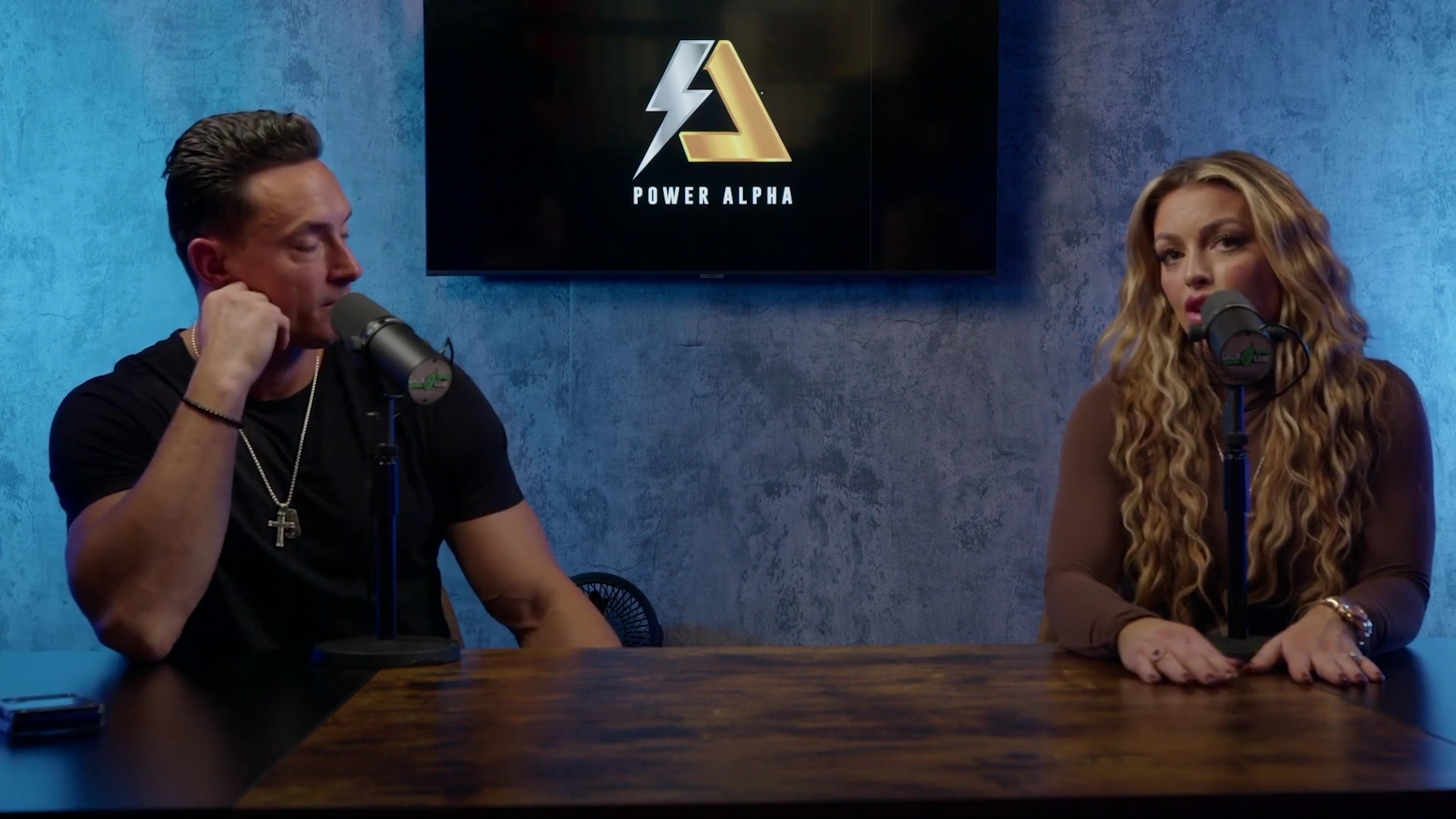 x2mate_com-Ep_9_-_Power_Alphas_Podcast___28Mandy_Saccomanno___Sabby_Piscitelli29-281080p29_mp42446.jpg