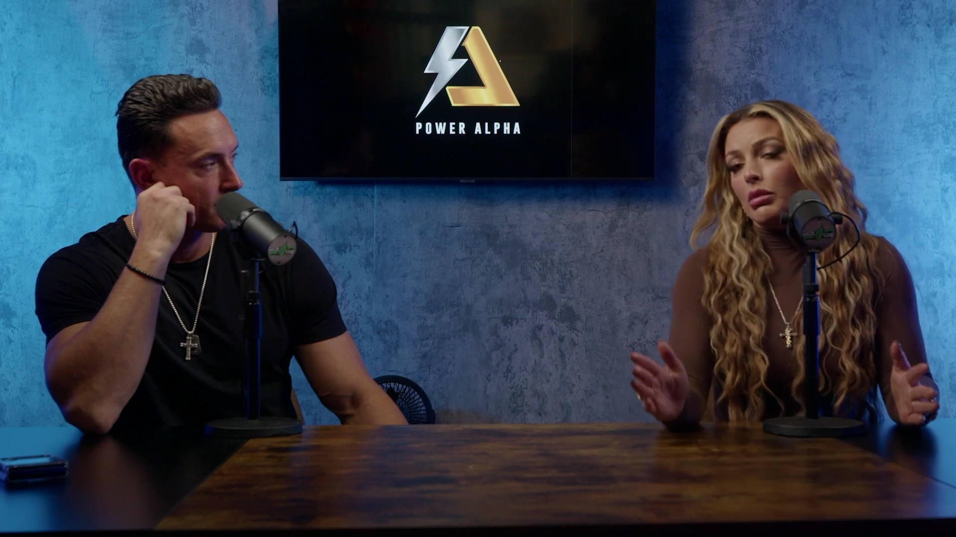 x2mate_com-Ep_9_-_Power_Alphas_Podcast___28Mandy_Saccomanno___Sabby_Piscitelli29-281080p29_mp42454.jpg